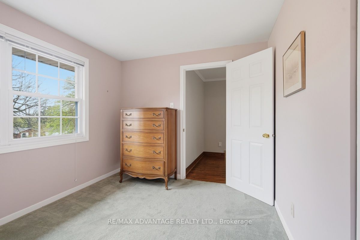 35 Cowan Place Property Photo 32