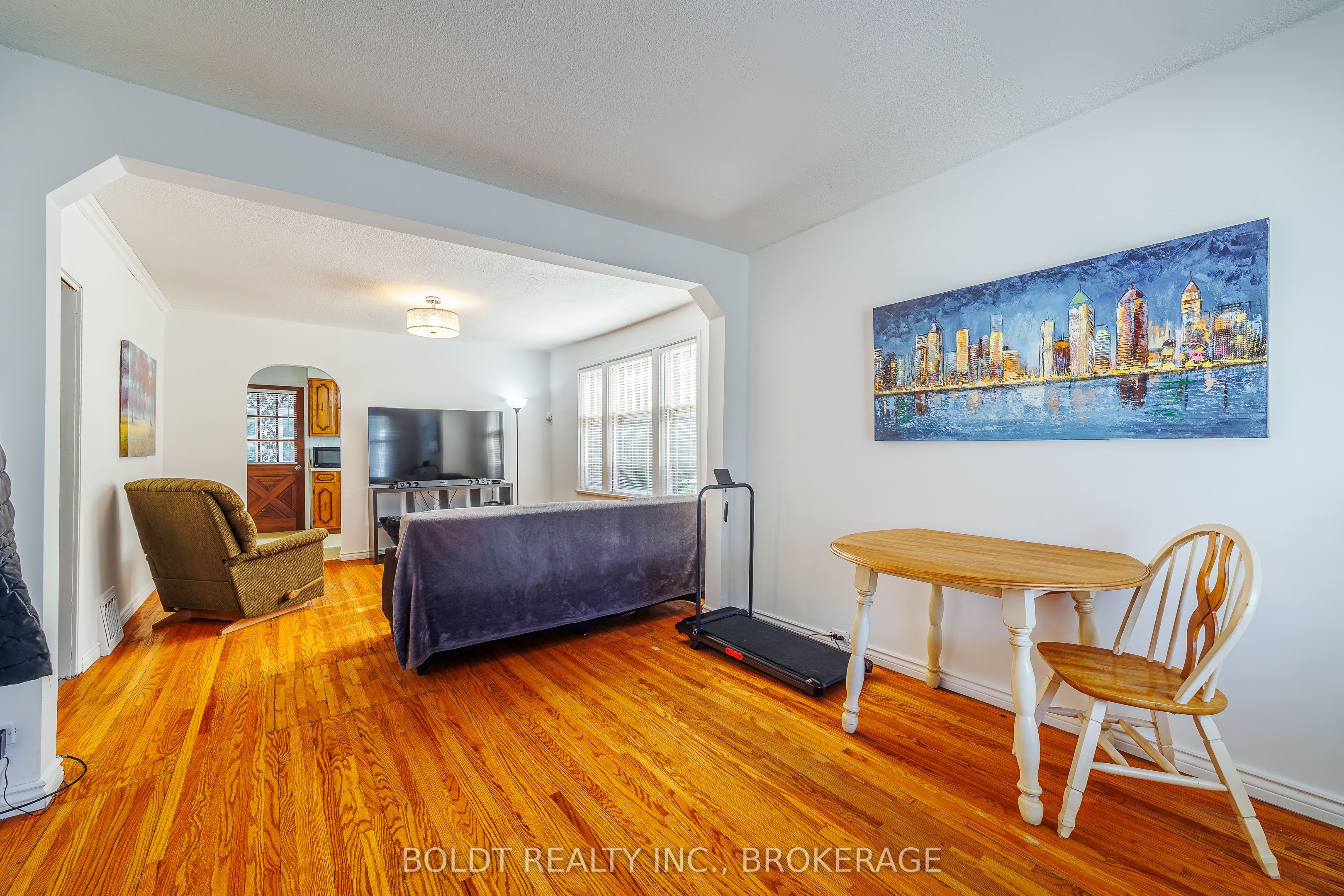 20 Stuart Avenue Property Photo 3