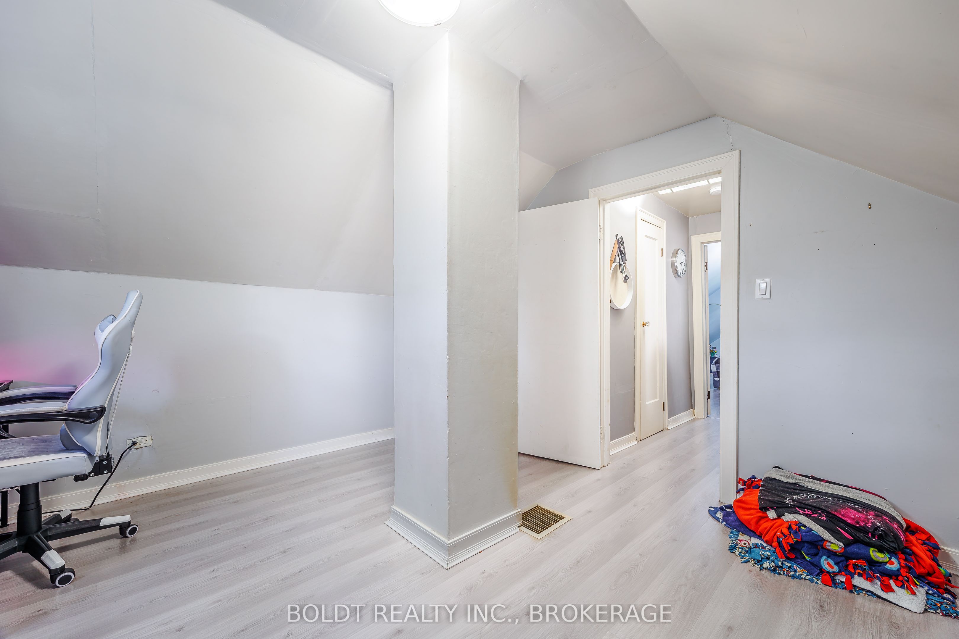 20 Stuart Avenue Property Photo 15