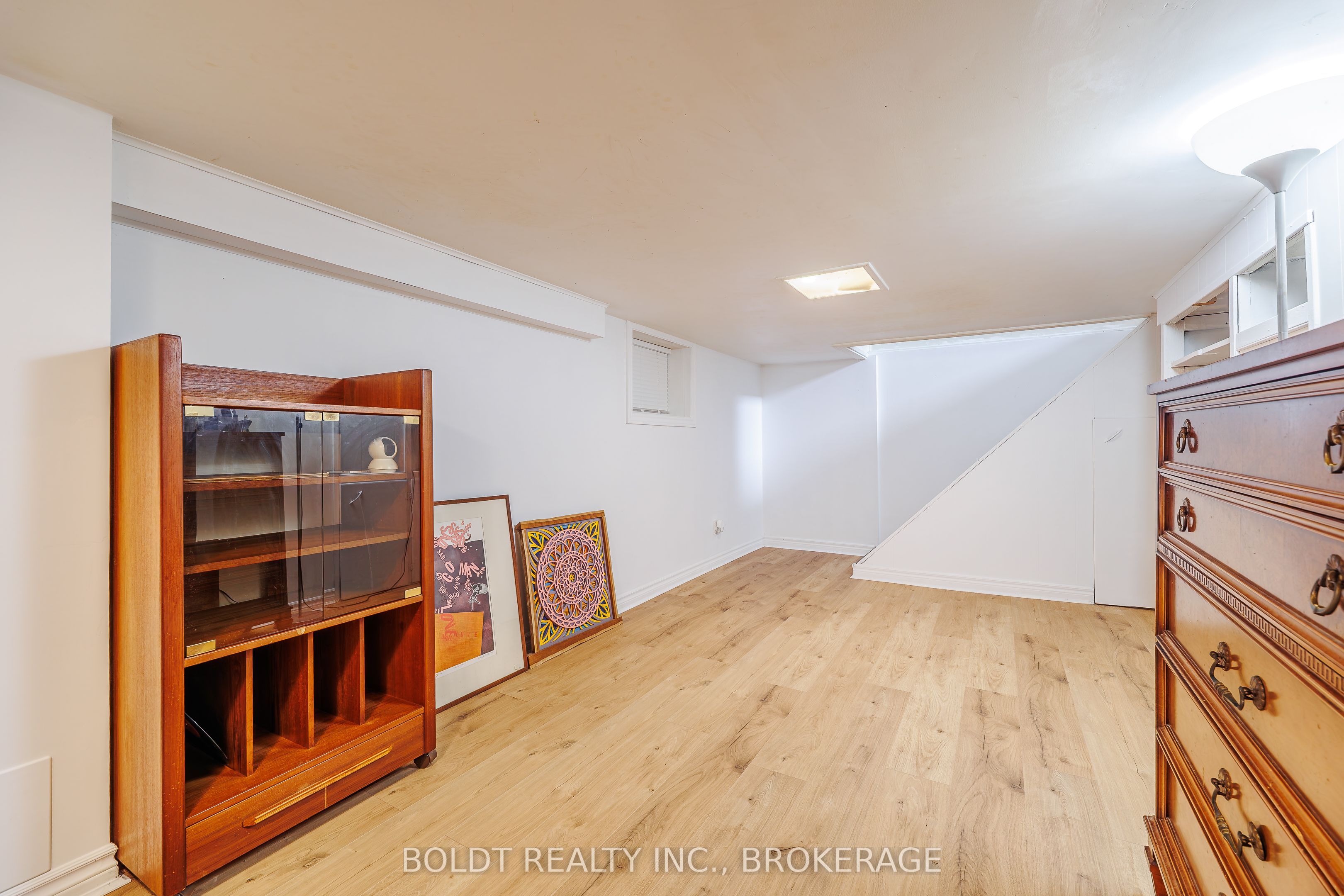 20 Stuart Avenue Property Photo 17
