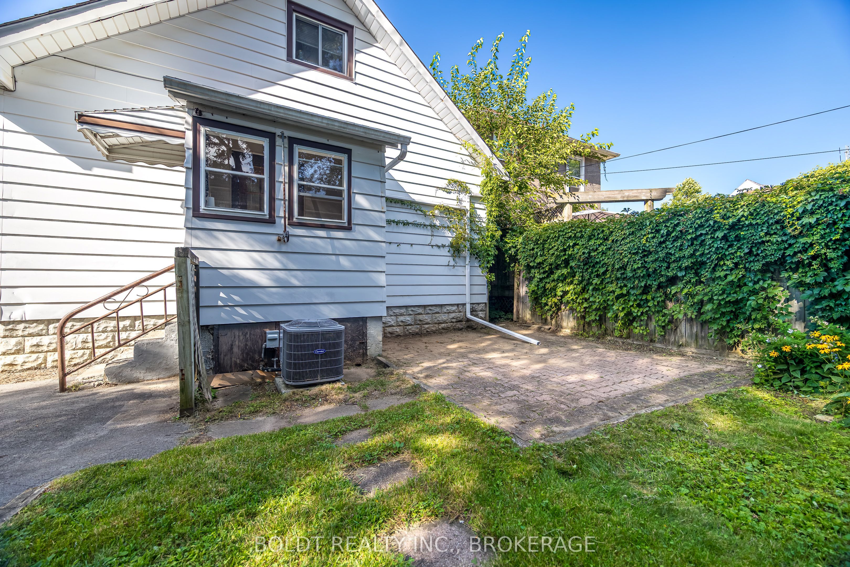 20 Stuart Avenue Property Photo 24