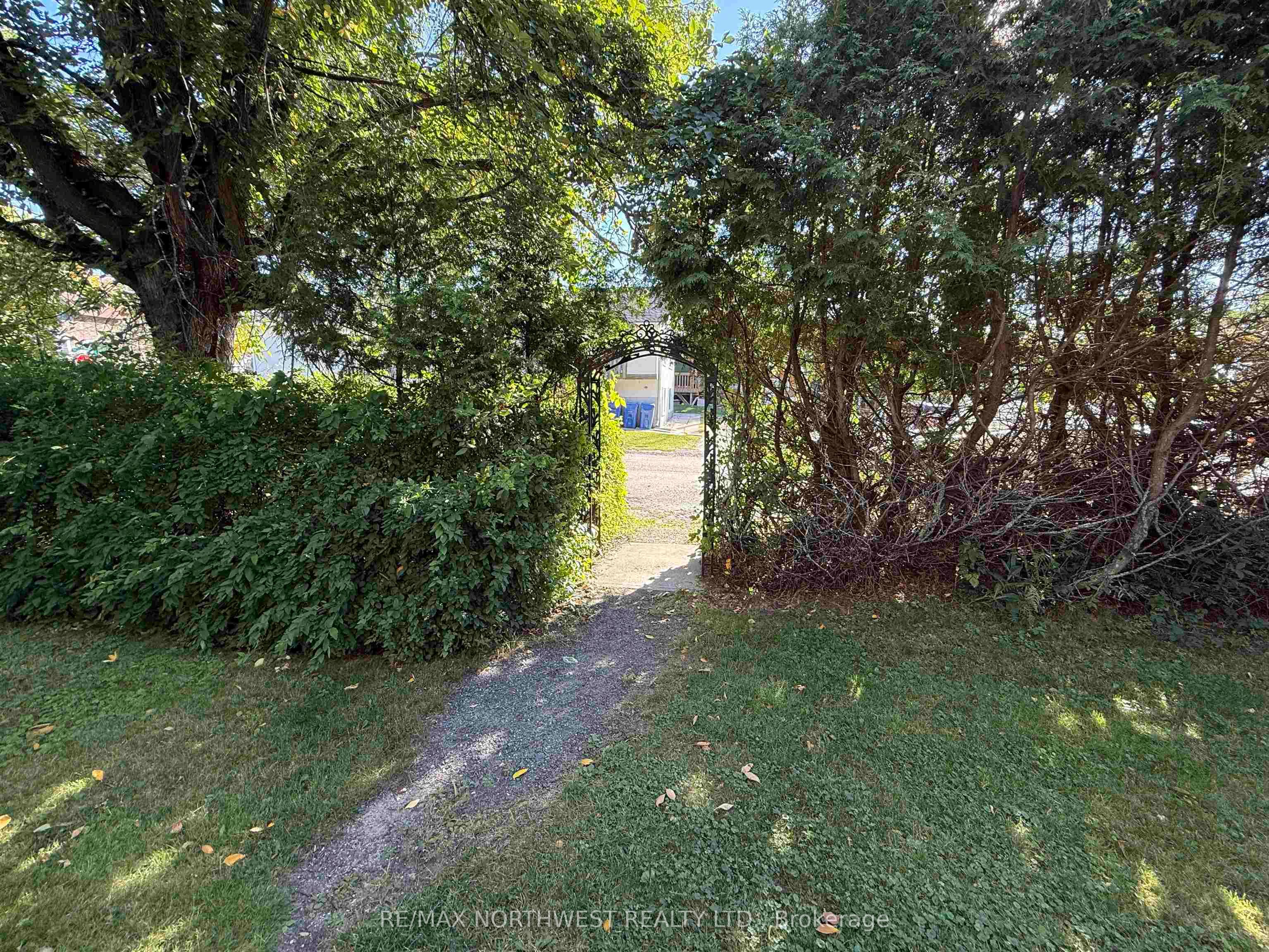 55 Norman Drive Drive Property Photo 20