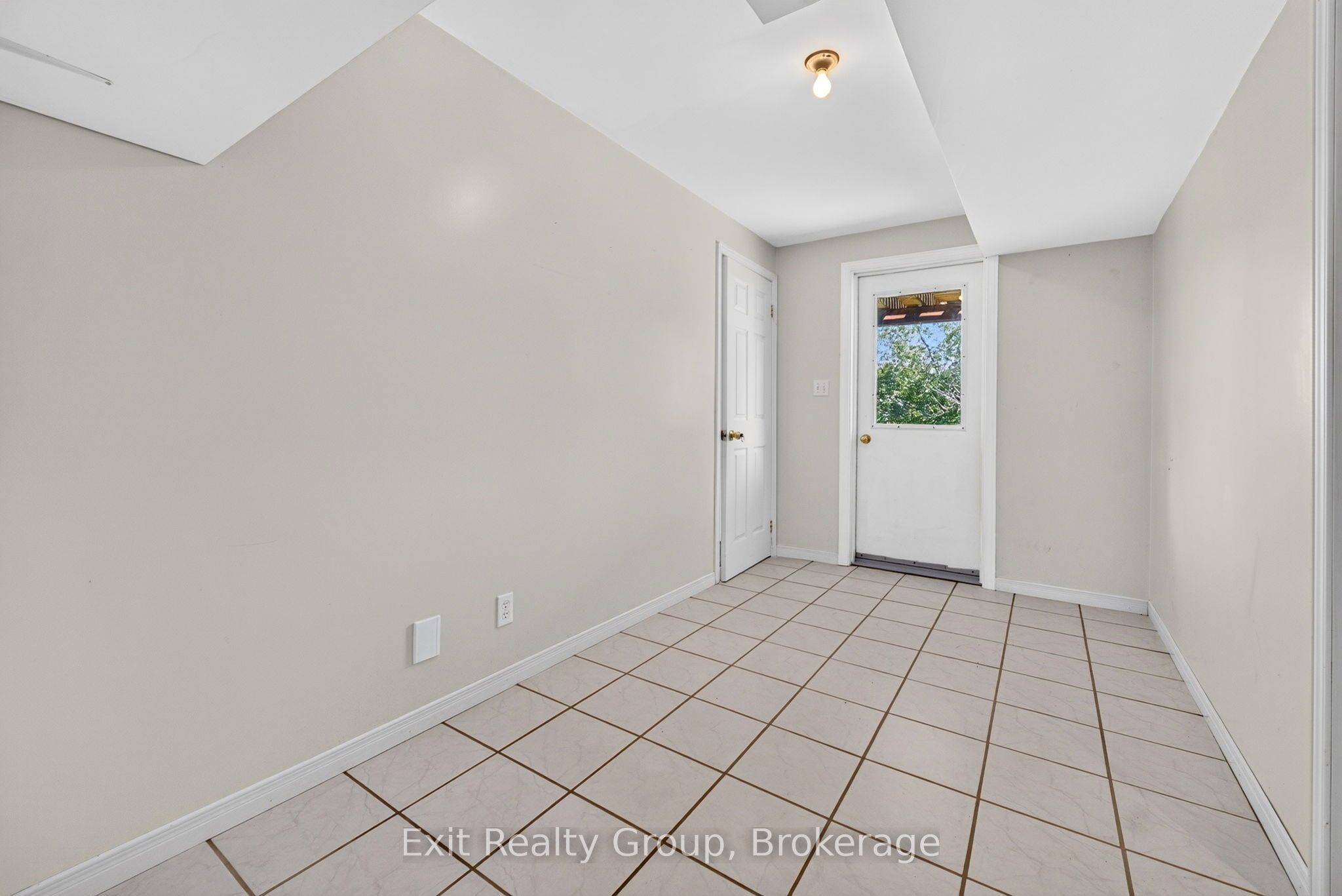 3 Fleming Road Property Photo 33