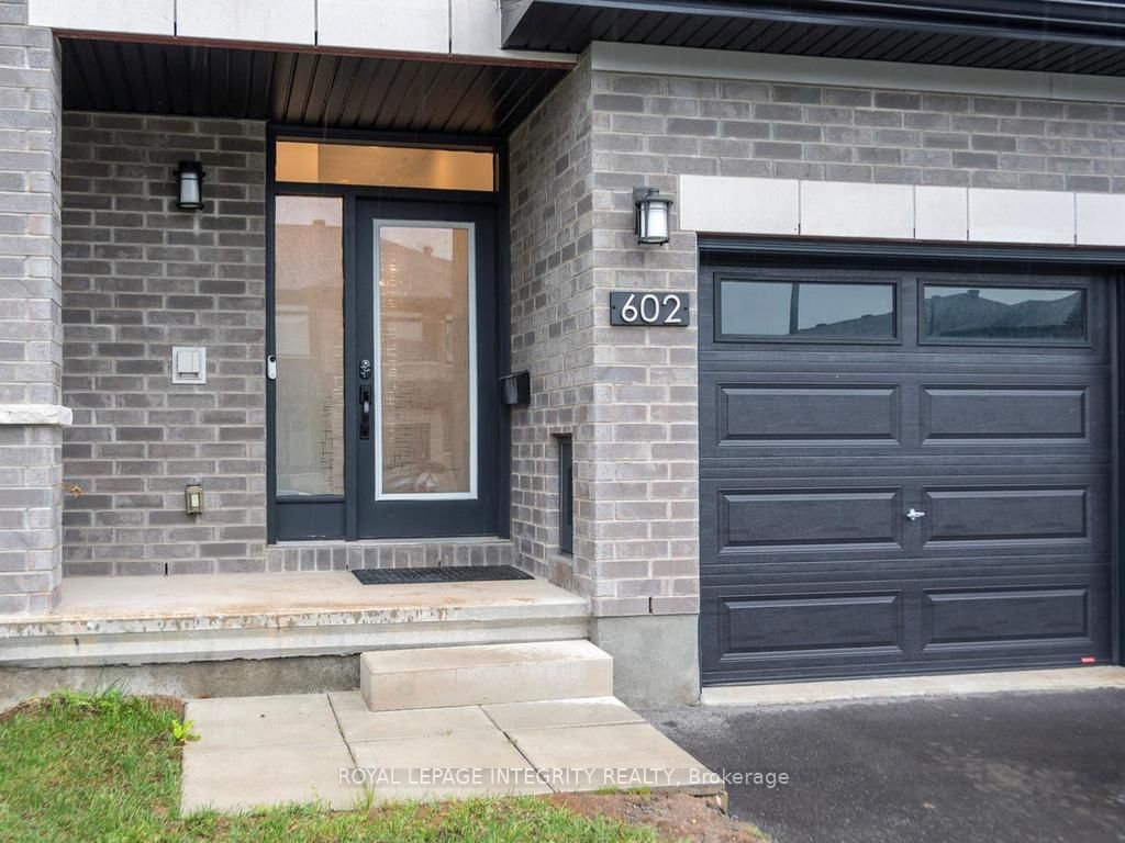 602 Cordelette Circle Property Photo 2