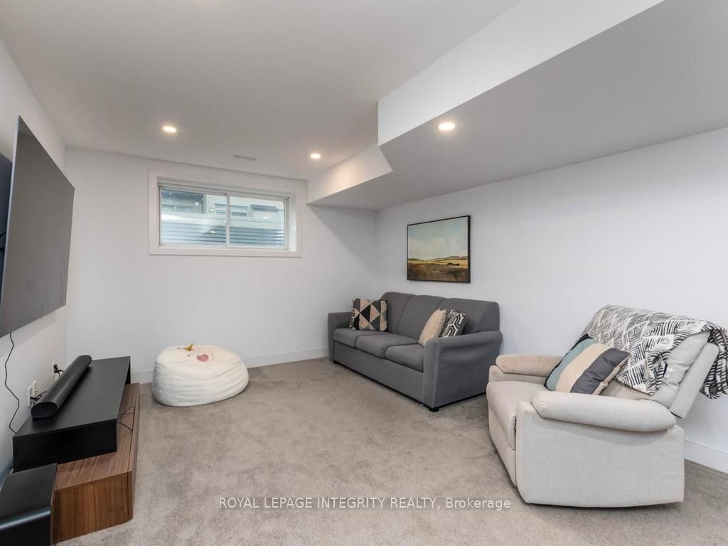 602 Cordelette Circle Property Photo 32