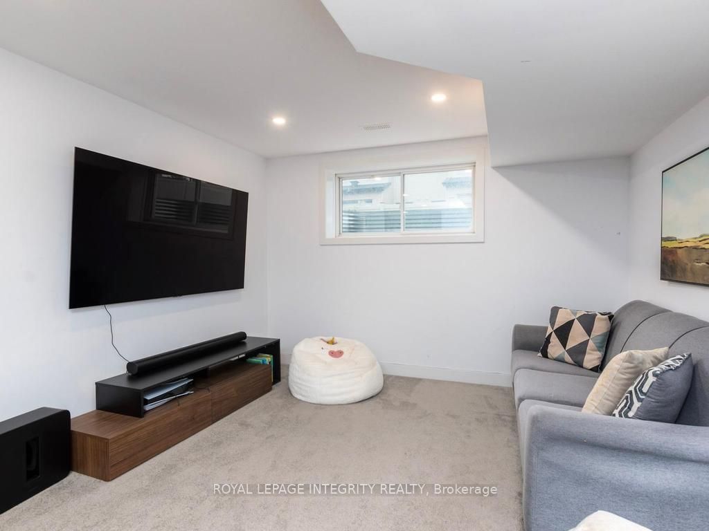 602 Cordelette Circle Property Photo 33