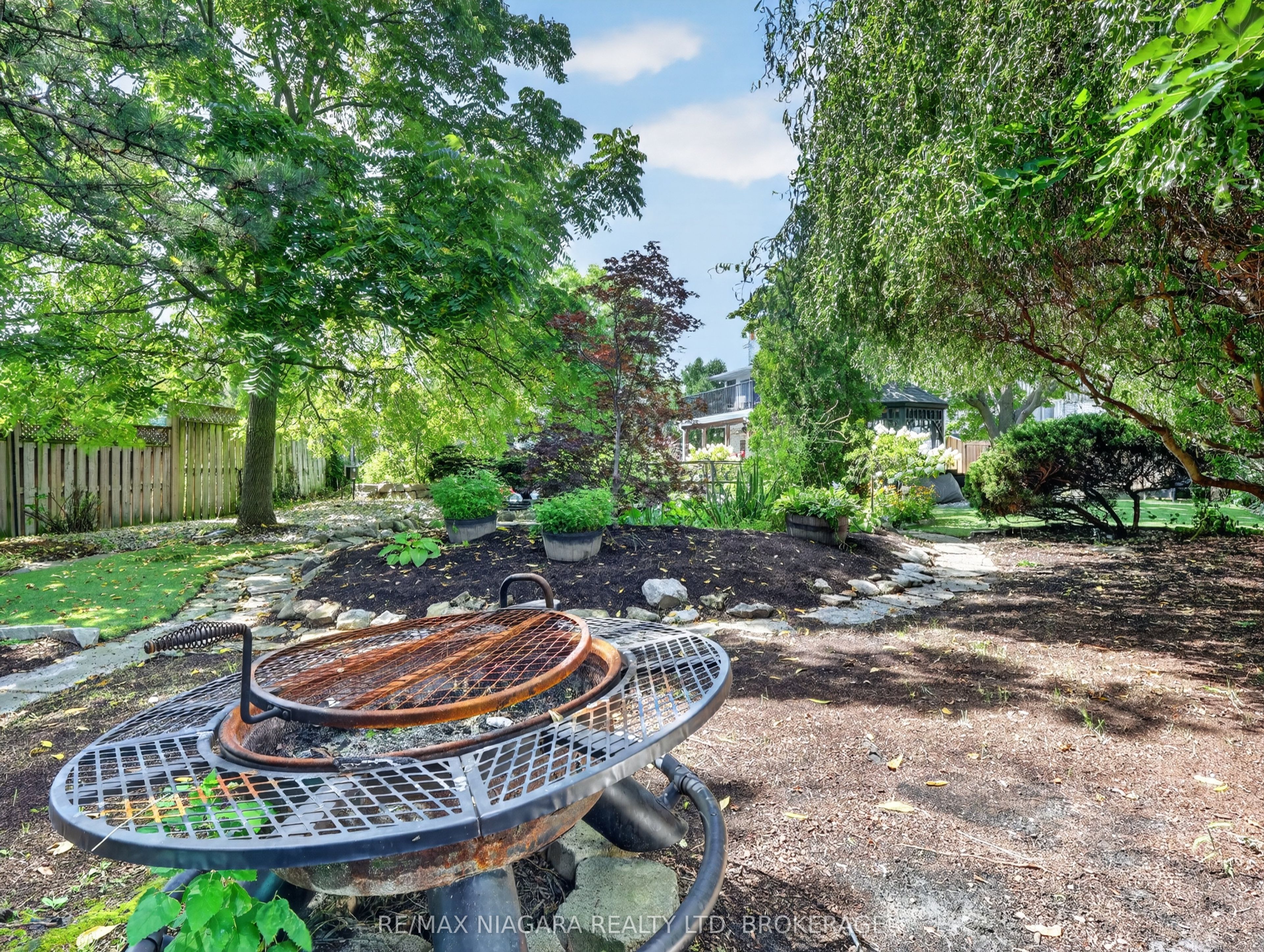 14 Fairlawn Court Property Photo 11