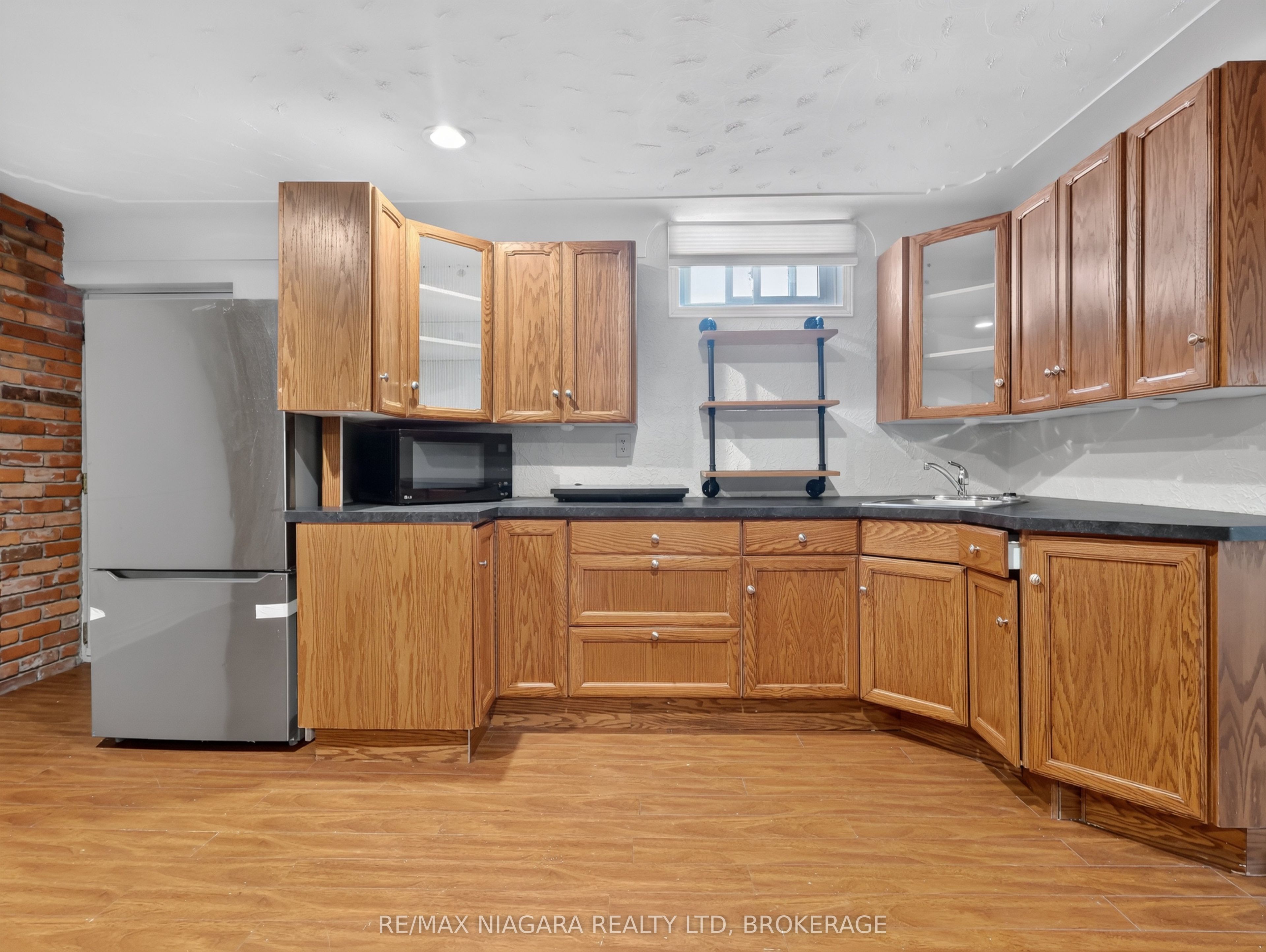 14 Fairlawn Court Property Photo 38
