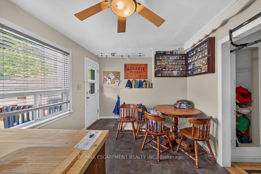 576 Rosseau Road Property Photo 10