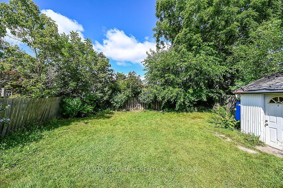 576 Rosseau Road Property Photo 15