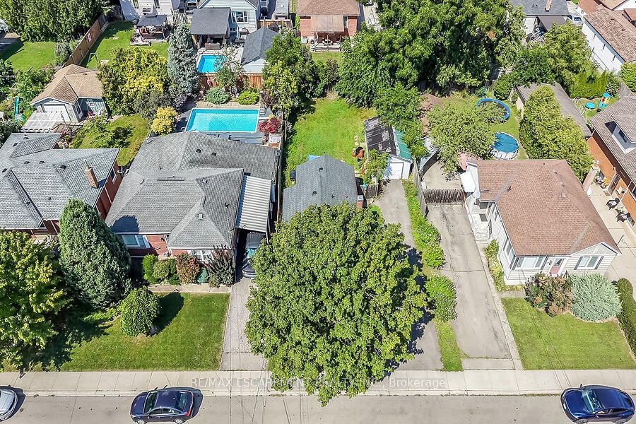 576 Rosseau Road Property Photo 19