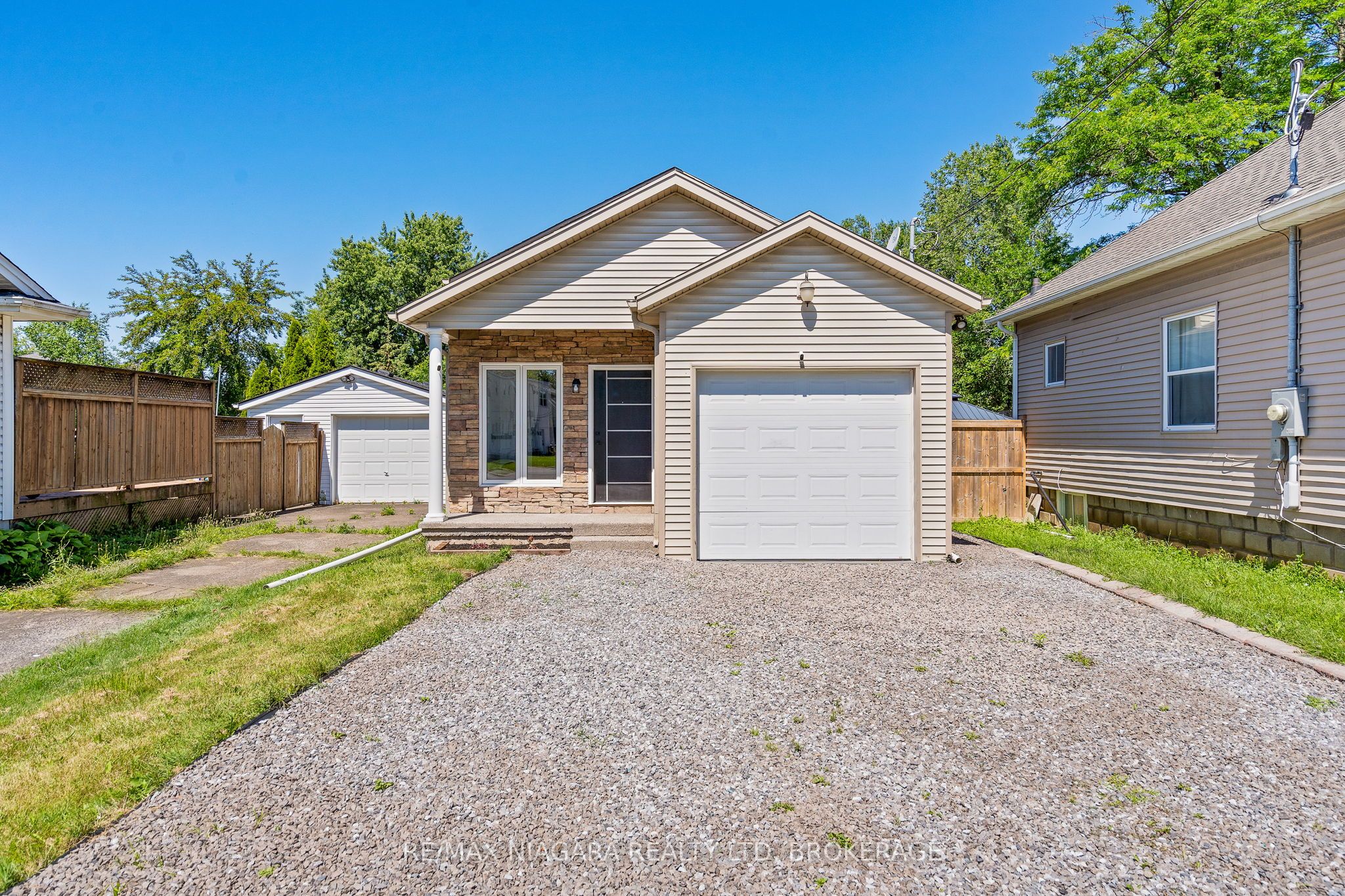 46a Pelham Road Property Photo 1