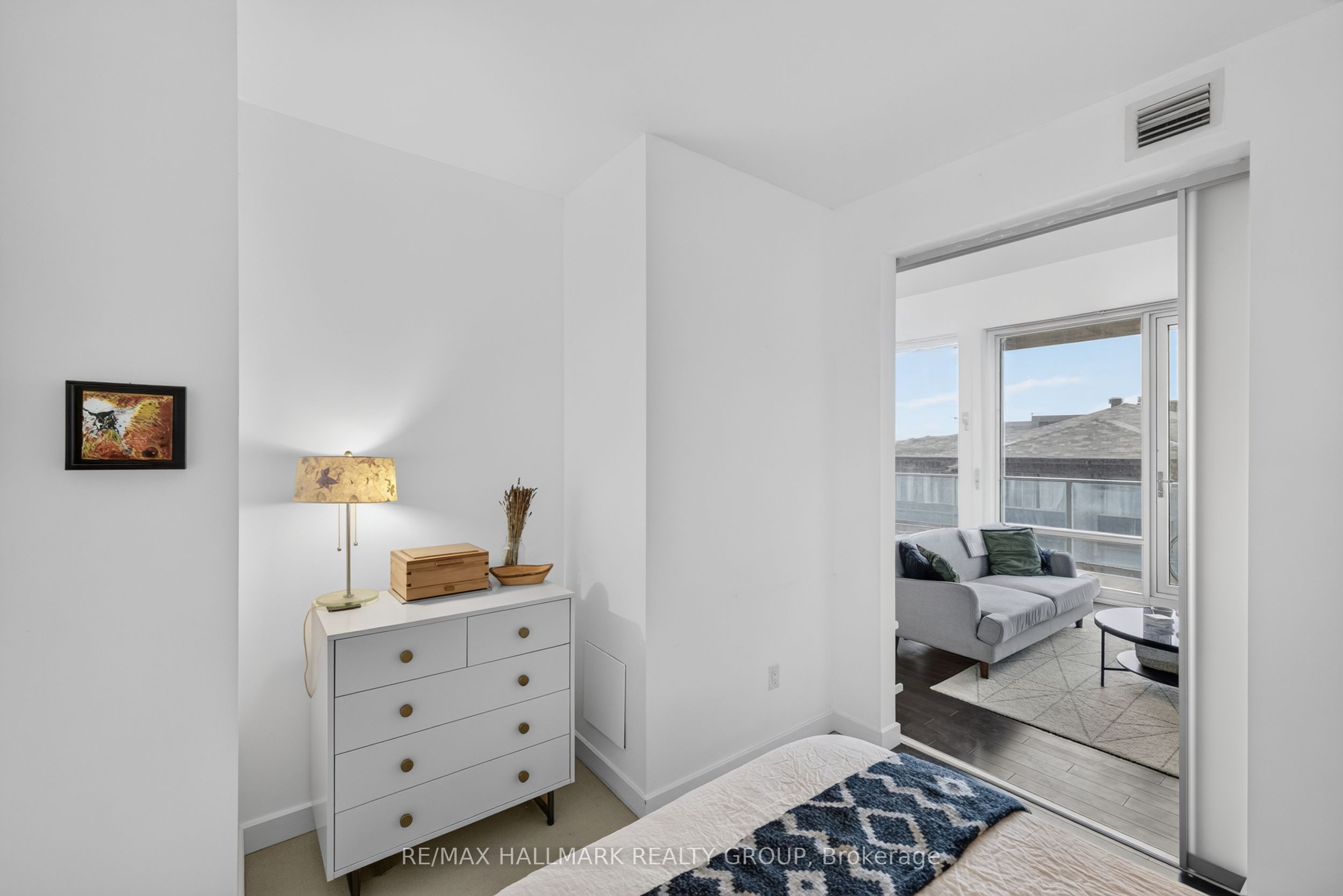 201 Parkdale Avenue 408 Property Photo 22