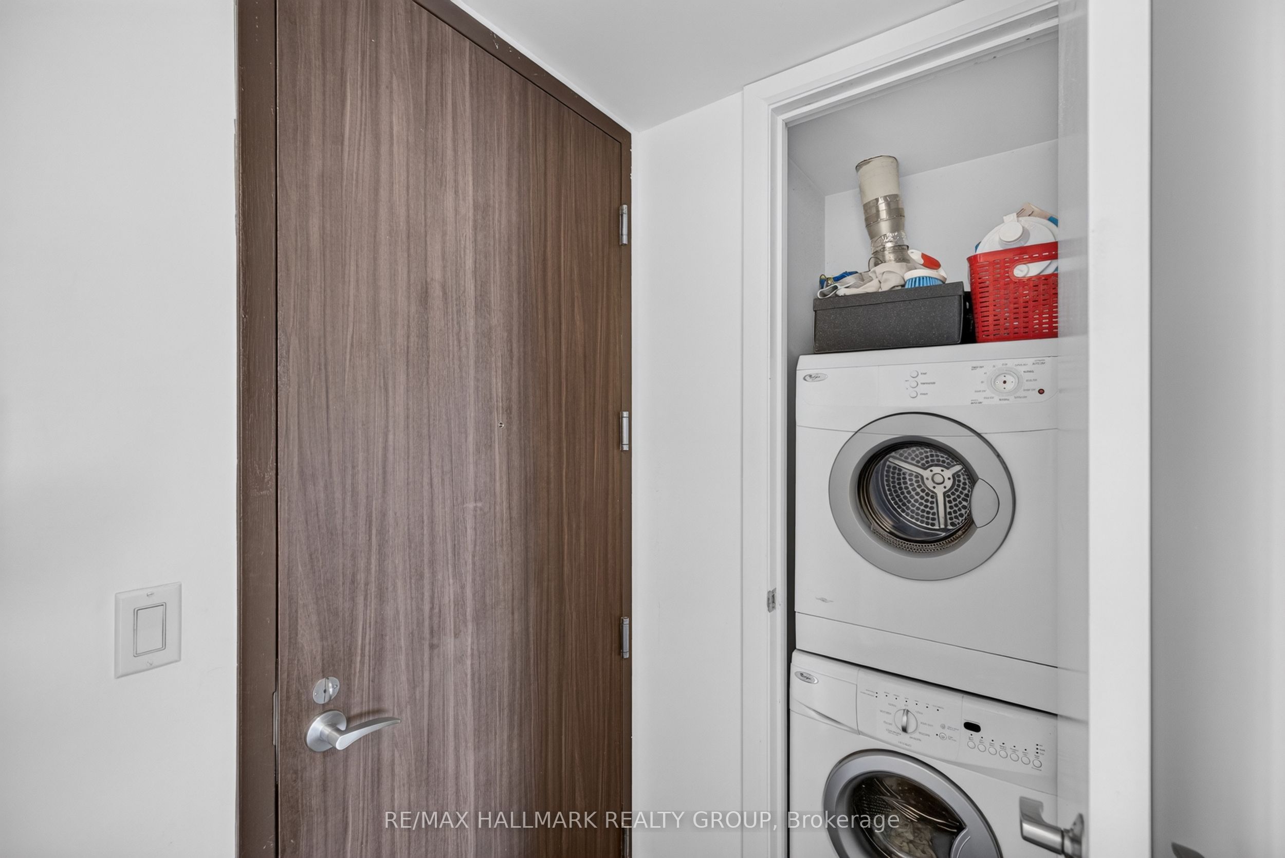 201 Parkdale Avenue 408 Property Photo 24
