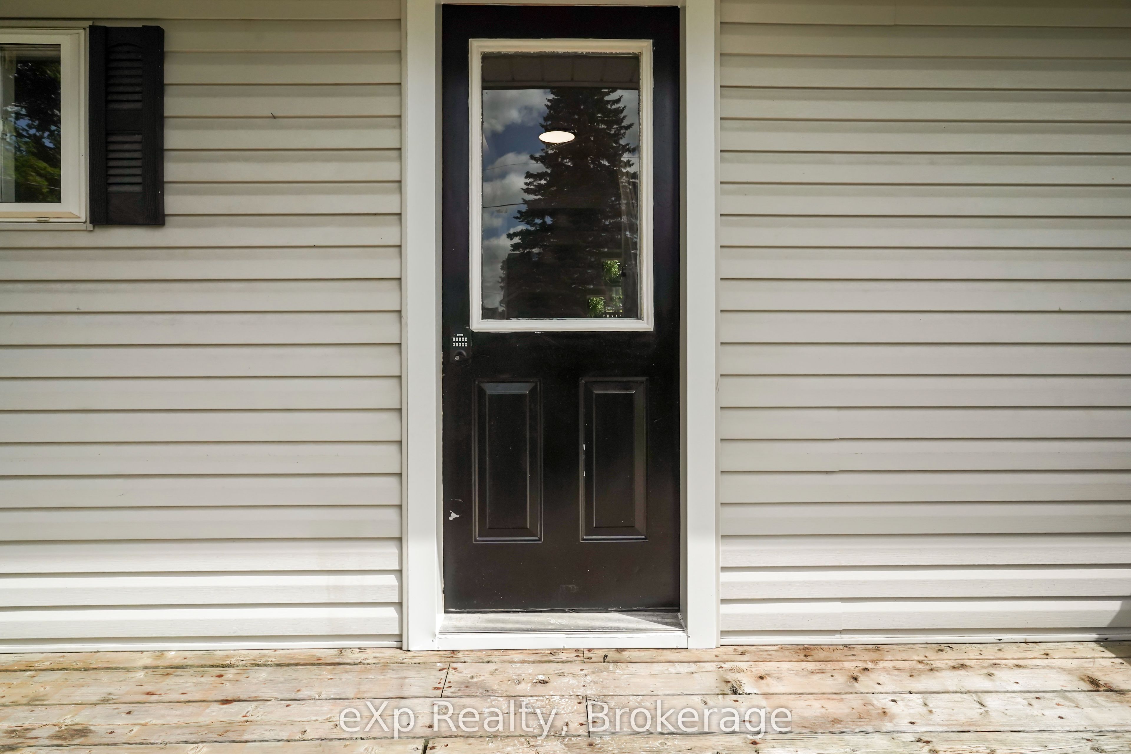 84 Victoria Boulevard Property Photo 4