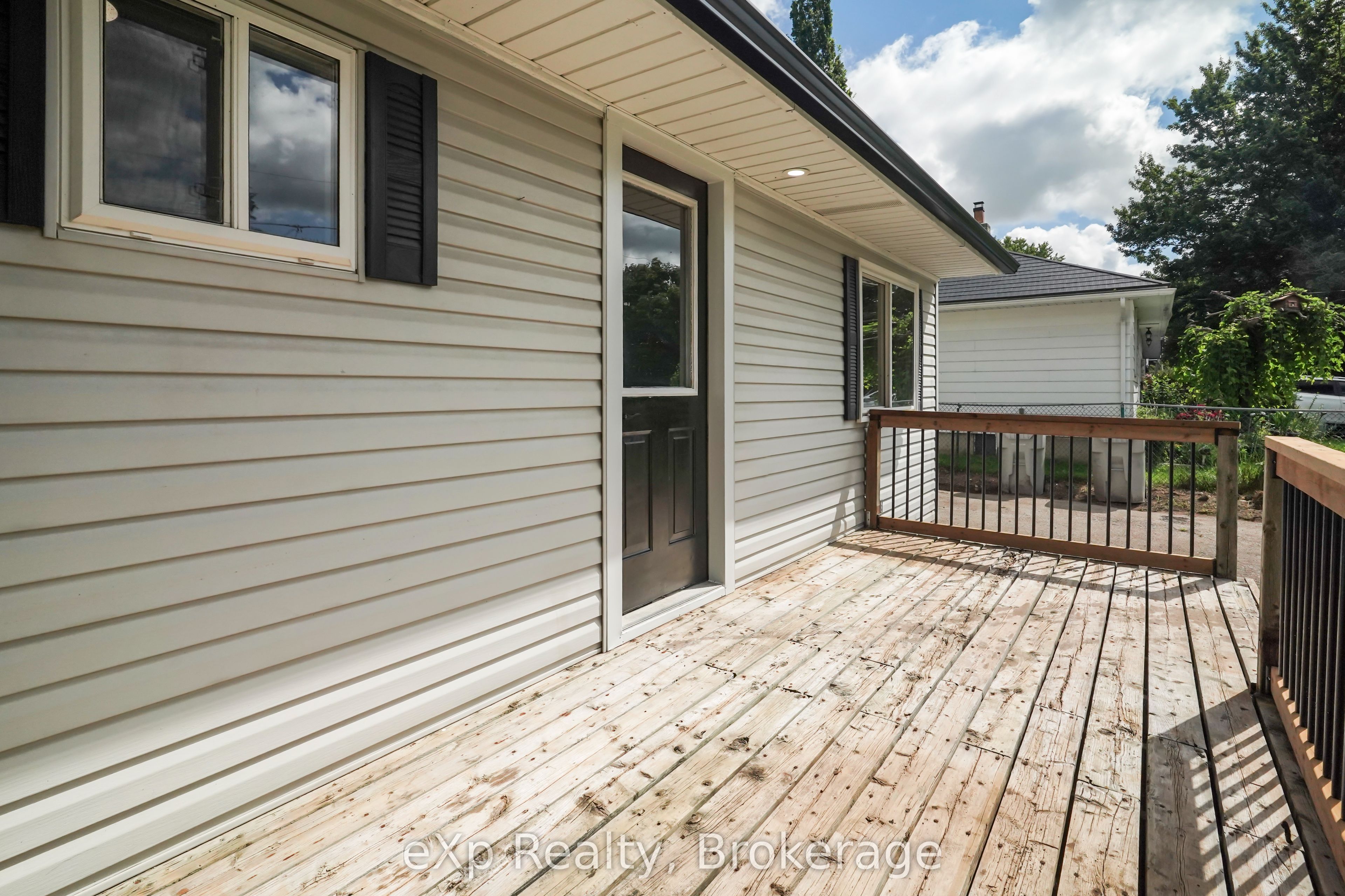 84 Victoria Boulevard Property Photo 6