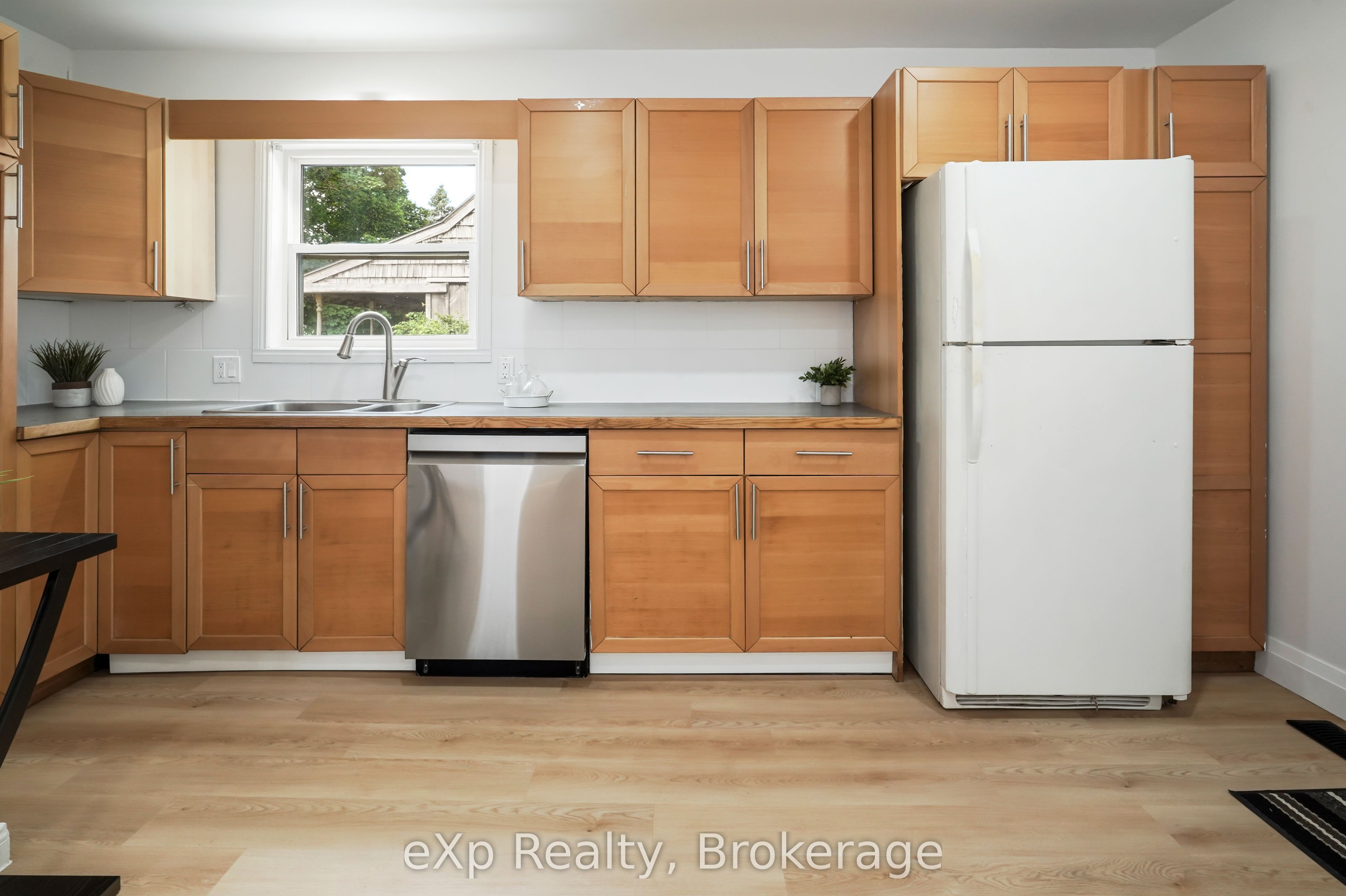 84 Victoria Boulevard Property Photo 10