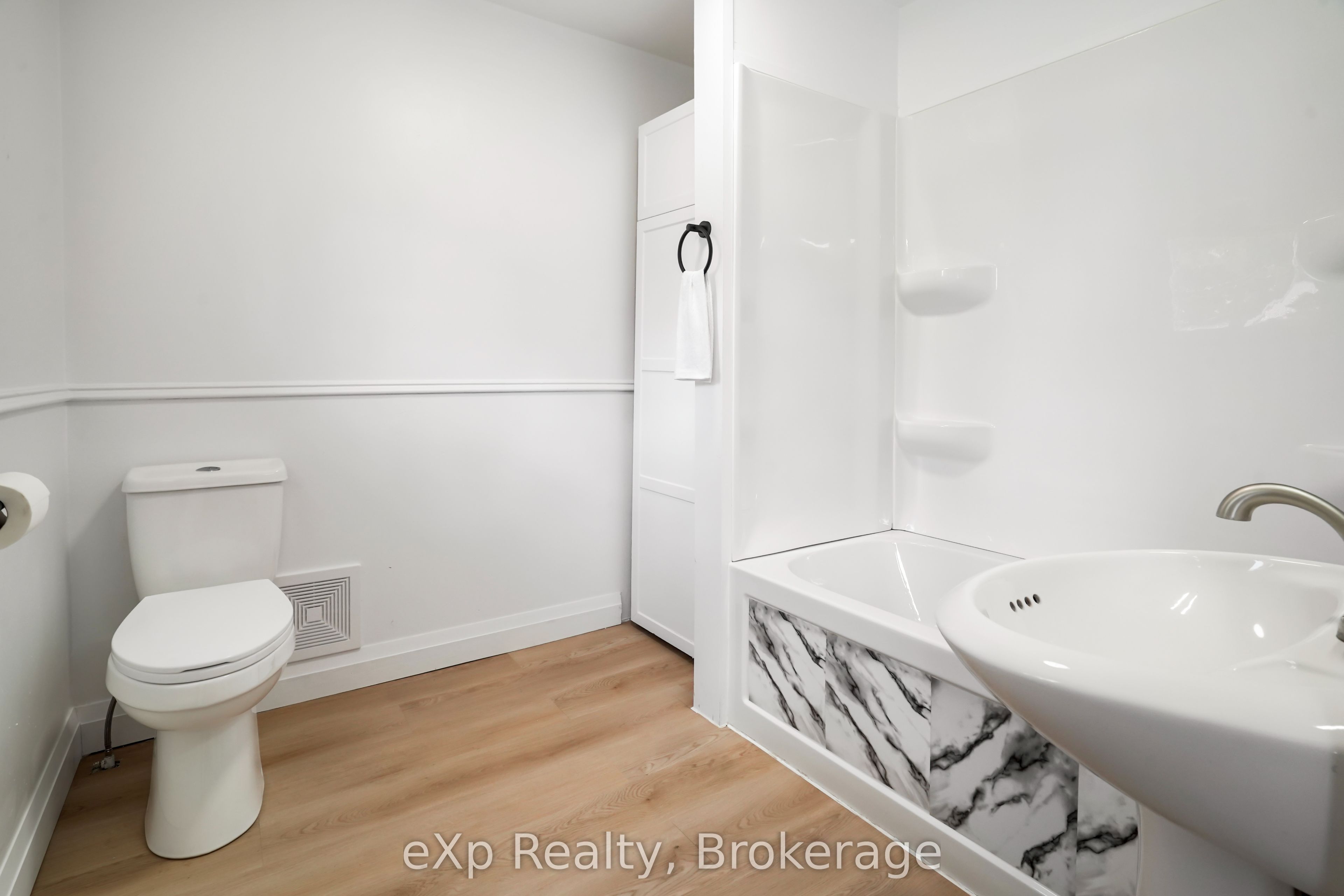 84 Victoria Boulevard Property Photo 18