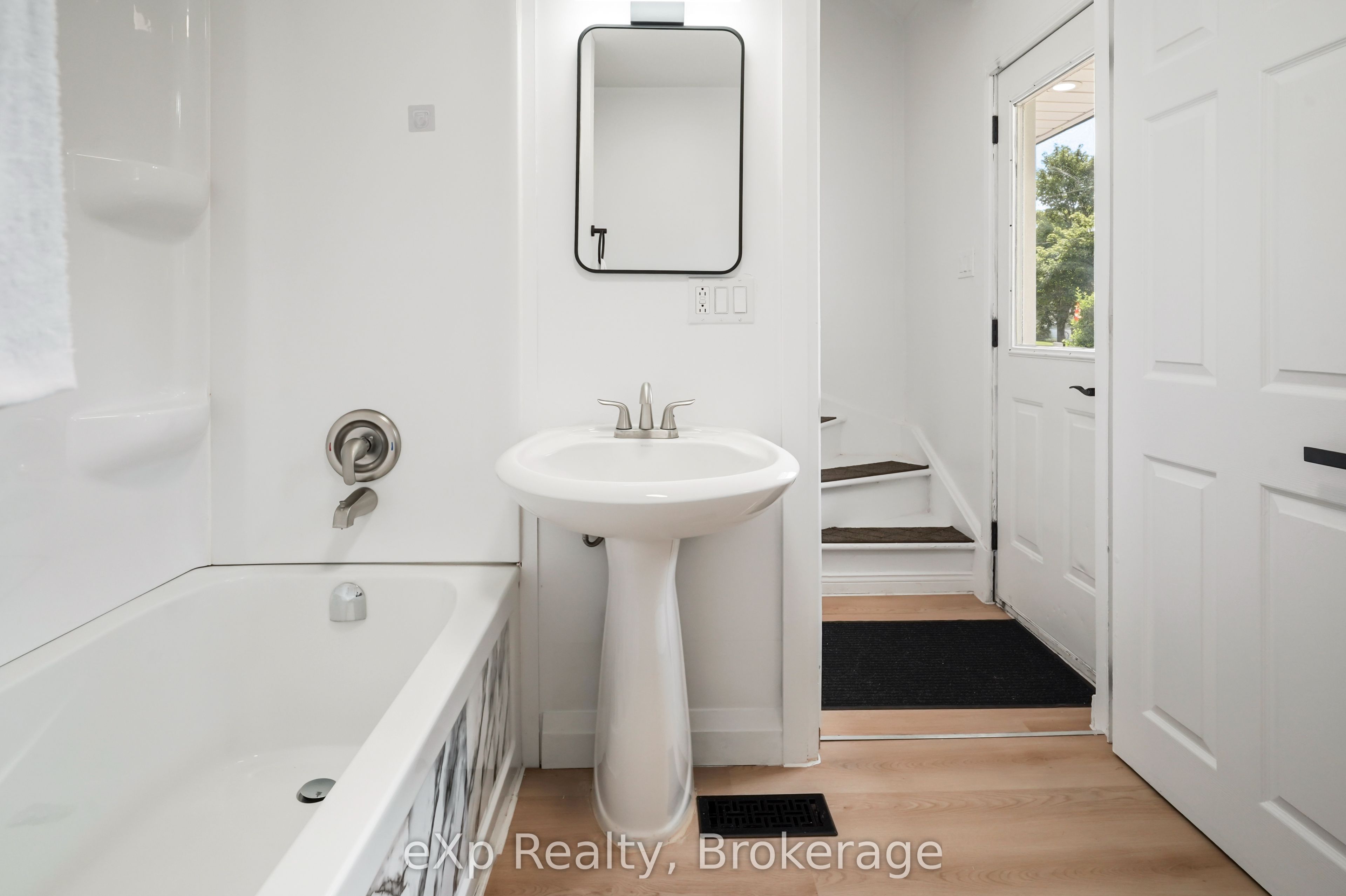 84 Victoria Boulevard Property Photo 19