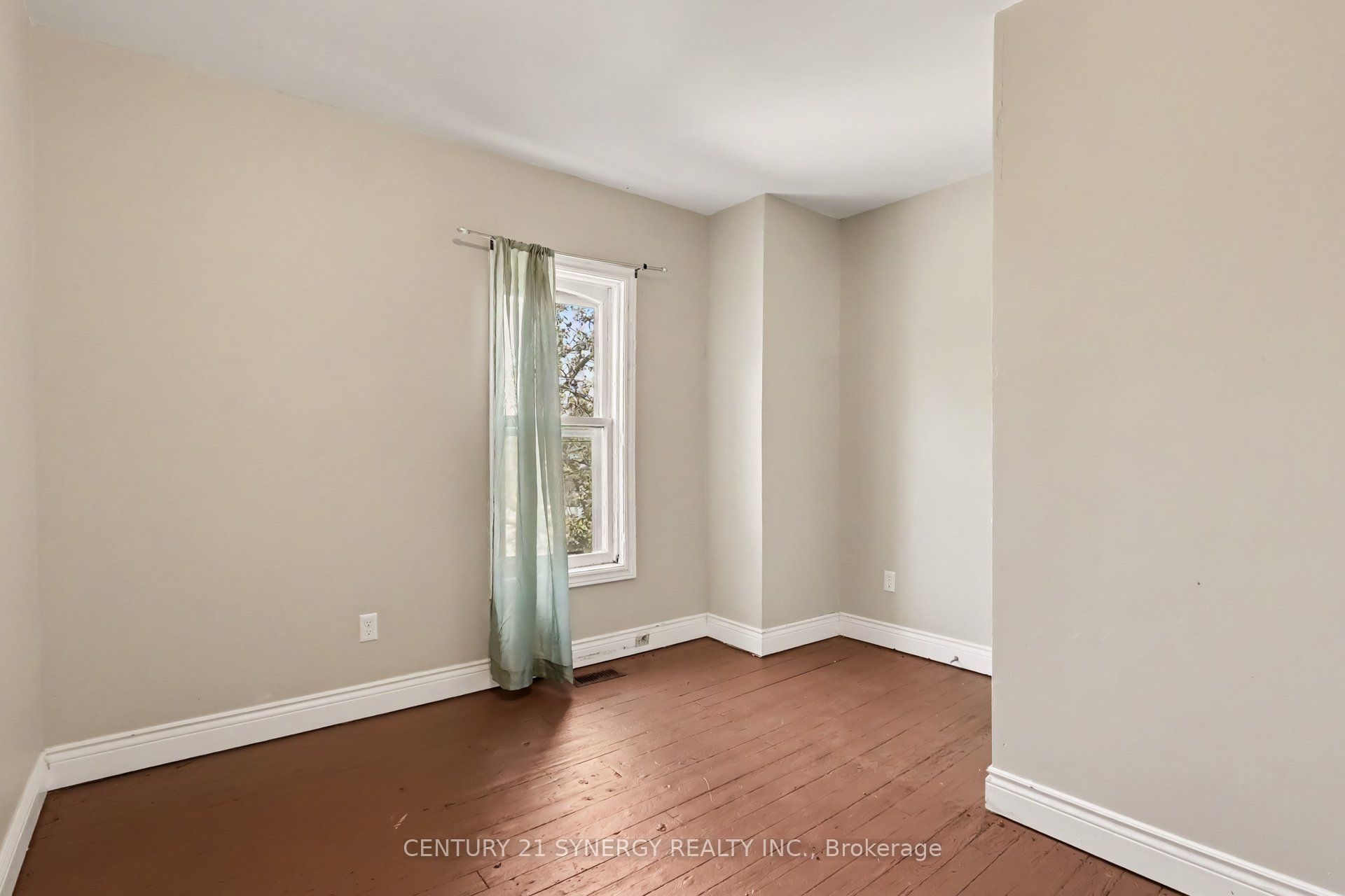 37 Smiths Falls Avenue Property Photo 19