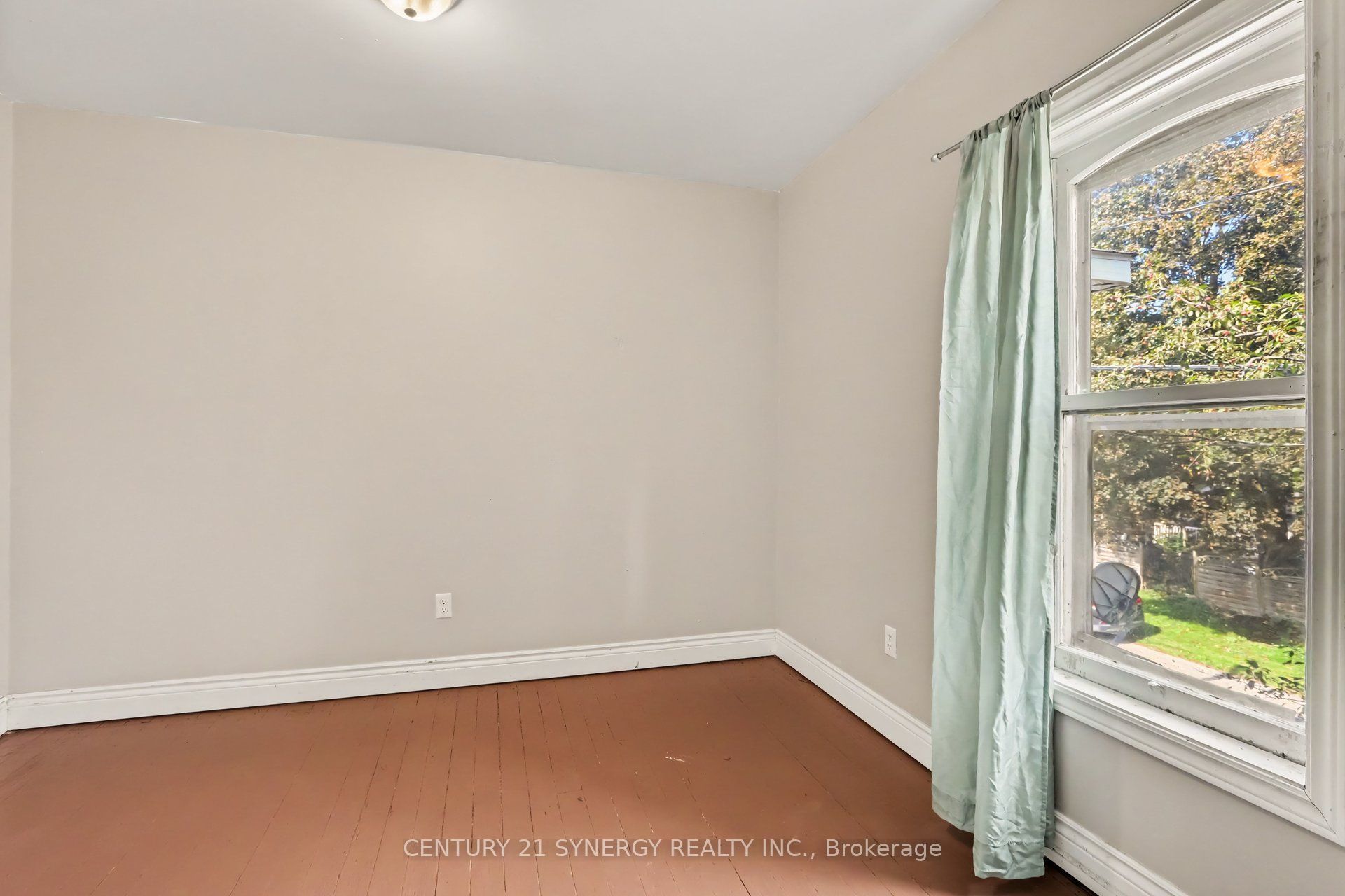 37 Smiths Falls Avenue Property Photo 20