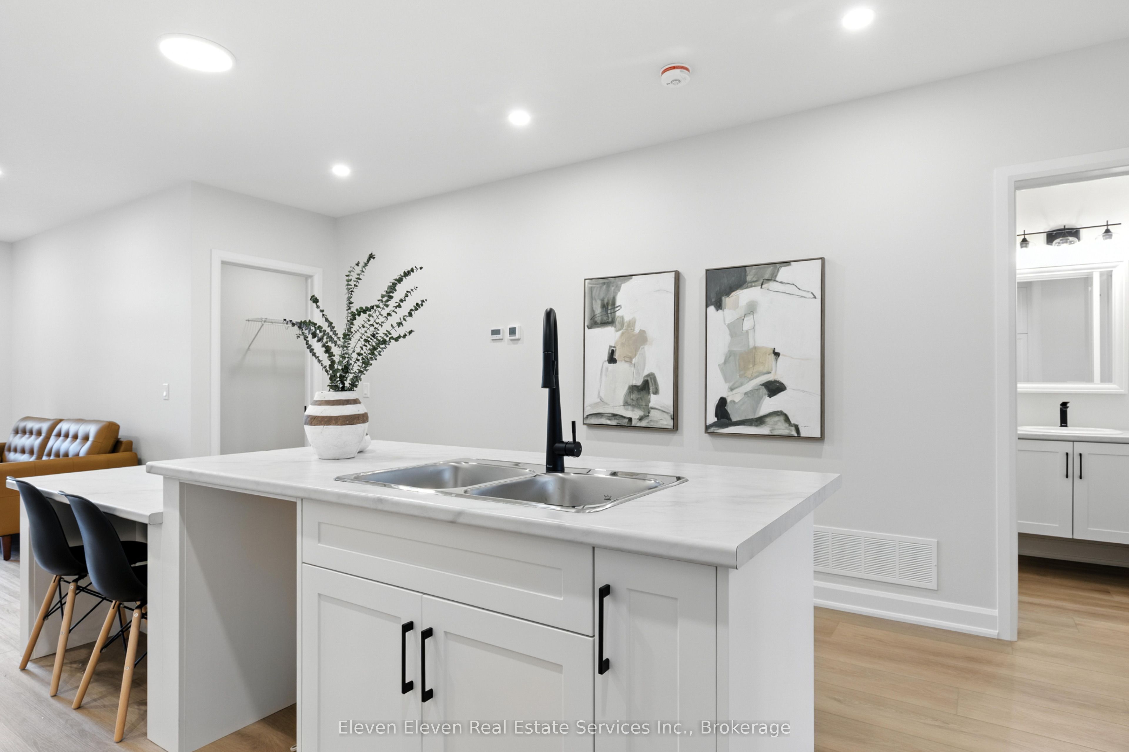 440 Wellington Street E 12 Property Photo 10