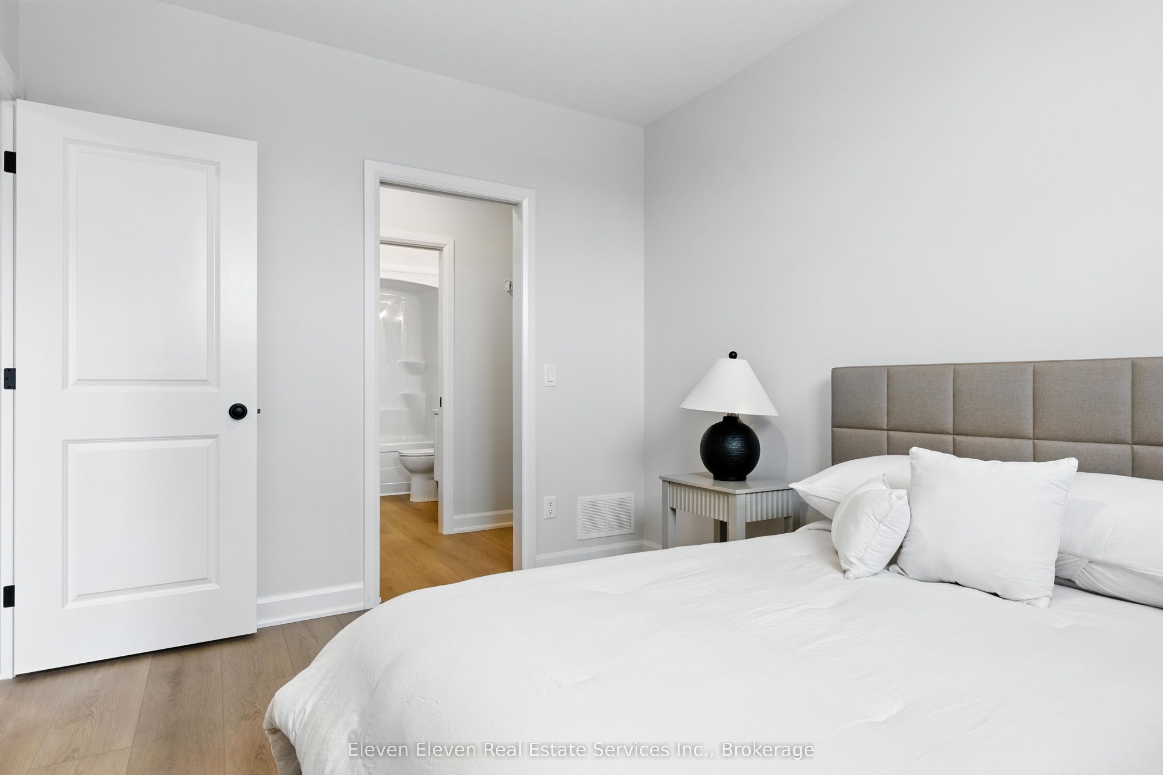 440 Wellington Street E 12 Property Photo 12