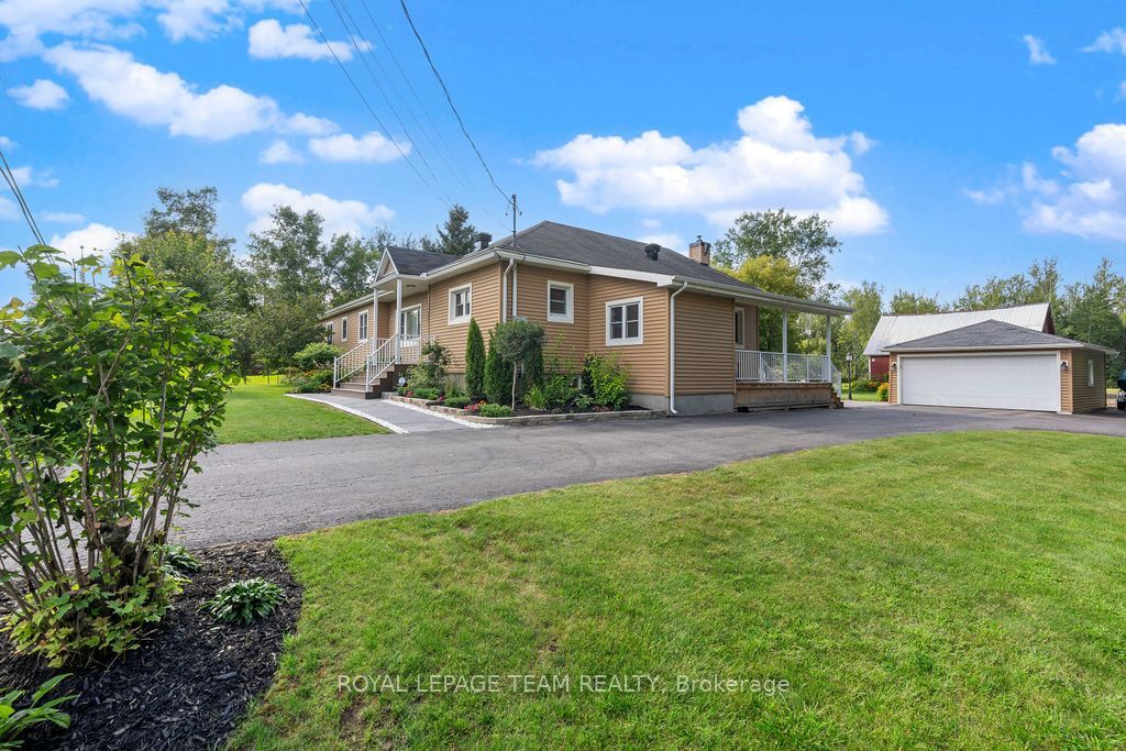 4869 Thunder Road Property Photo 5