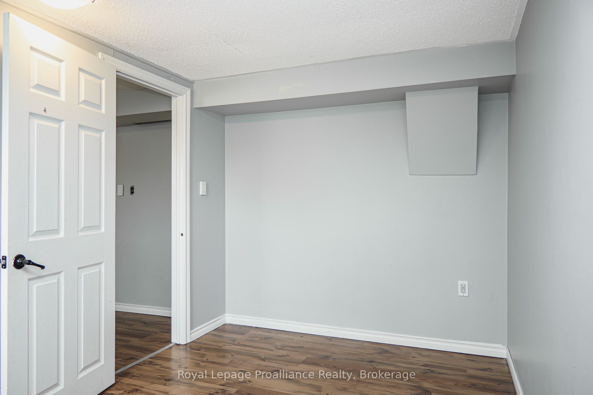 21 Pepper Avenue Property Photo 6