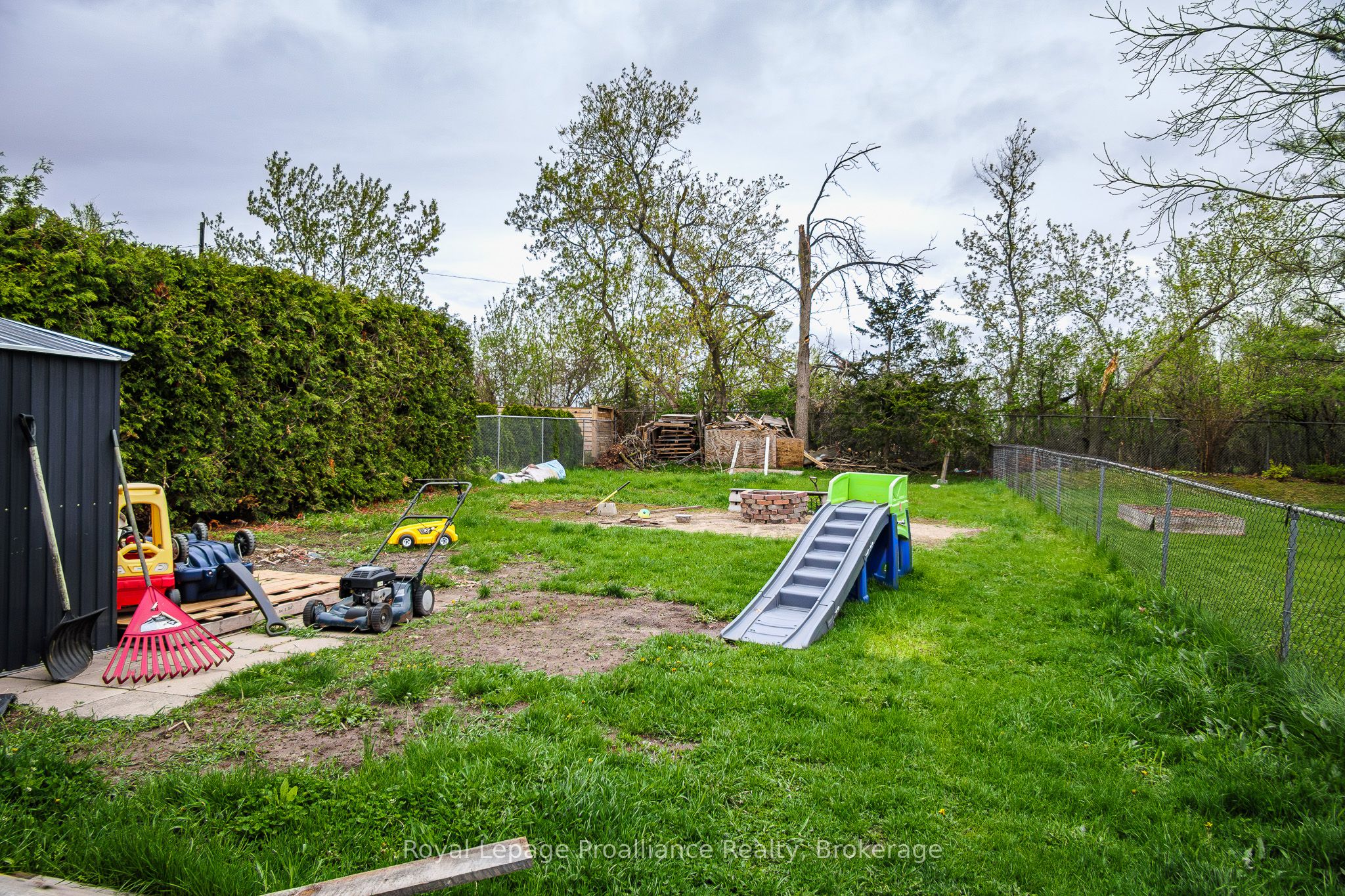 21 Pepper Avenue Property Photo 10