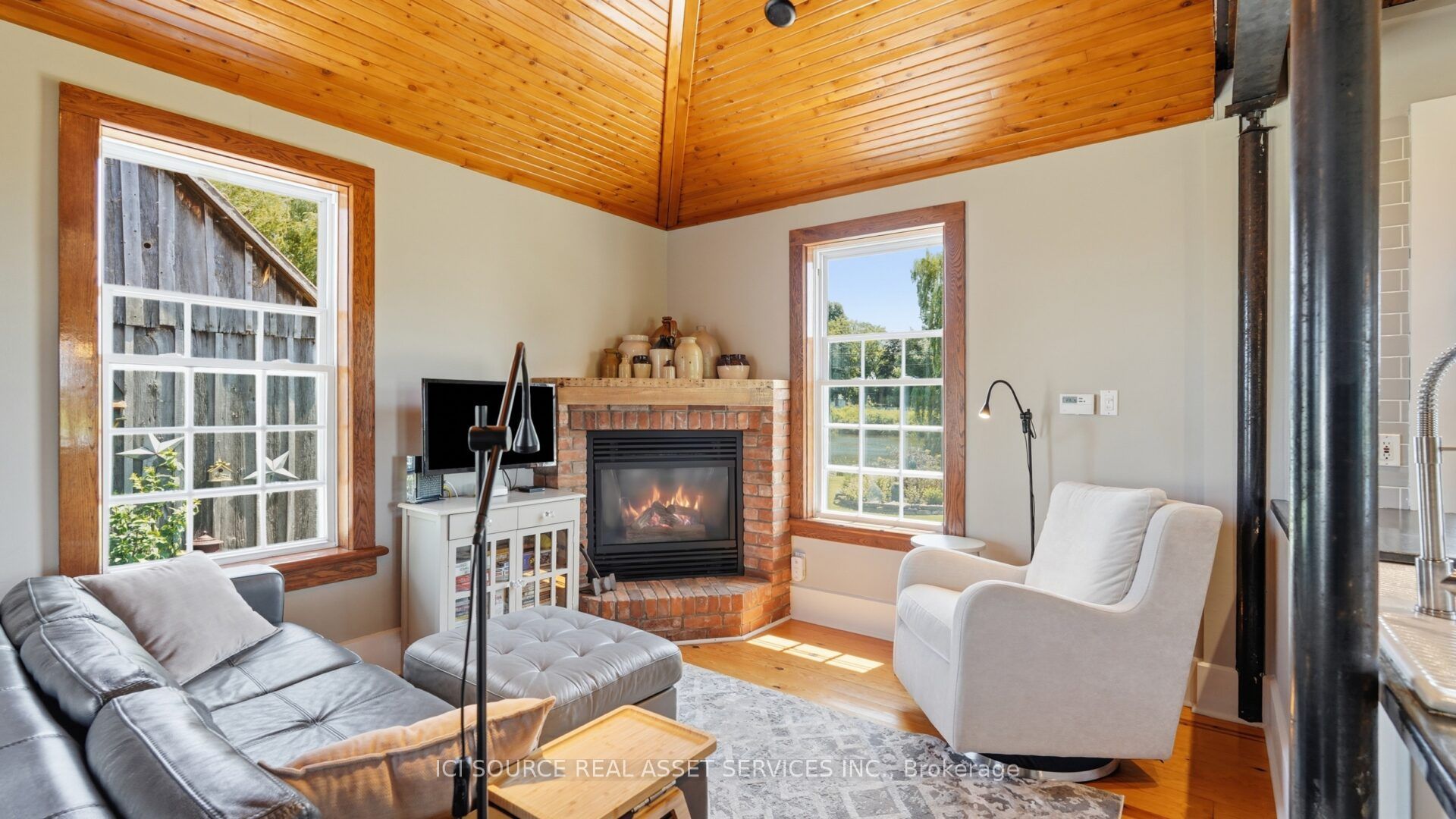 5607 Flagg Road Property Photo 7