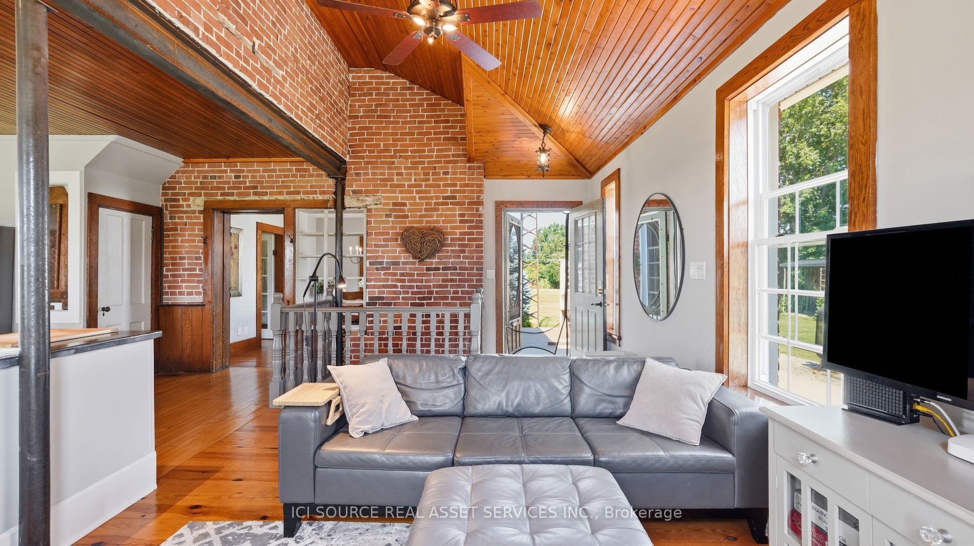 5607 Flagg Road Property Photo 9