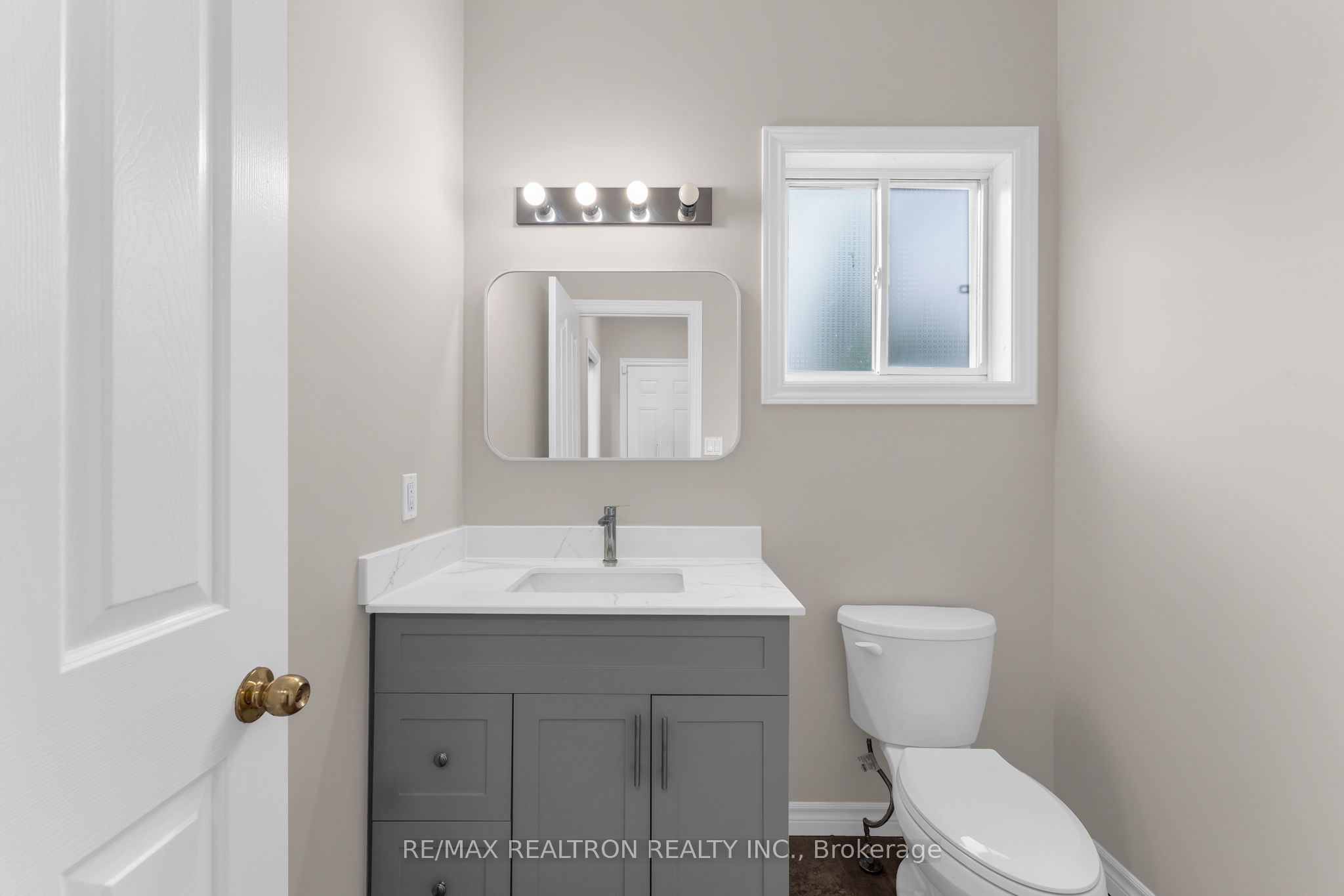 1422 Stoneridge Drive Property Photo 12