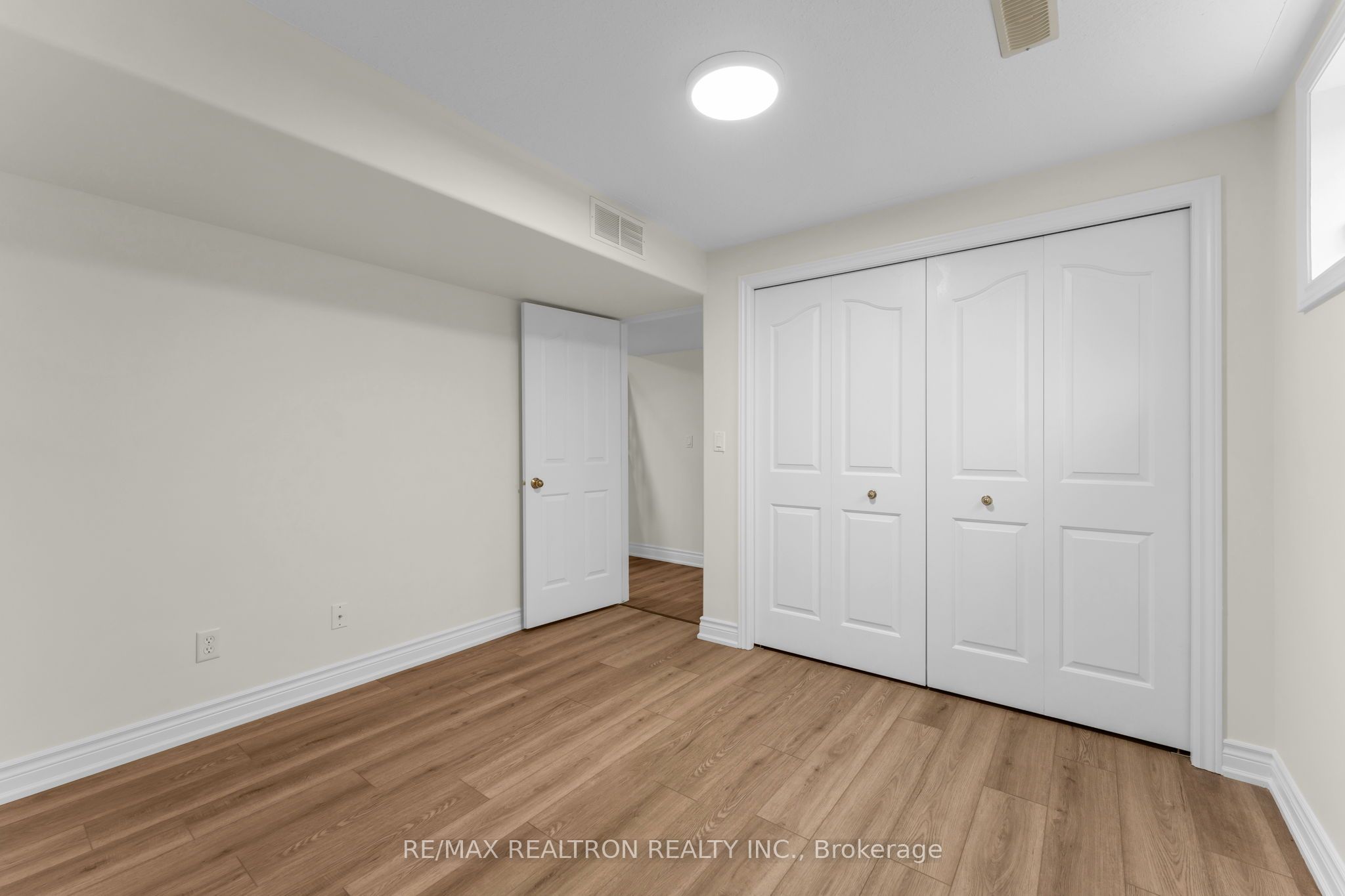 1422 Stoneridge Drive Property Photo 43