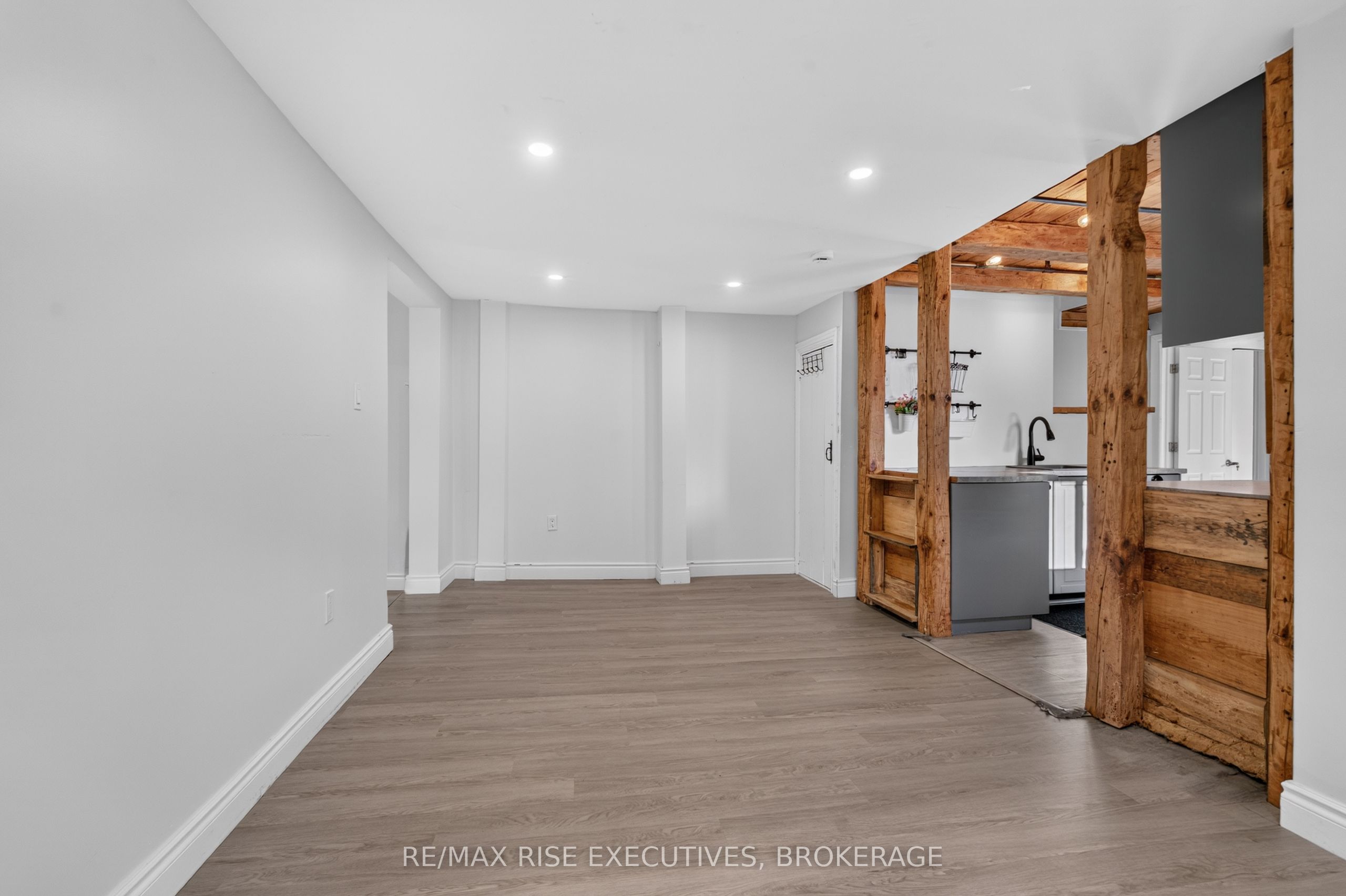 48 Elm Street Property Photo 10