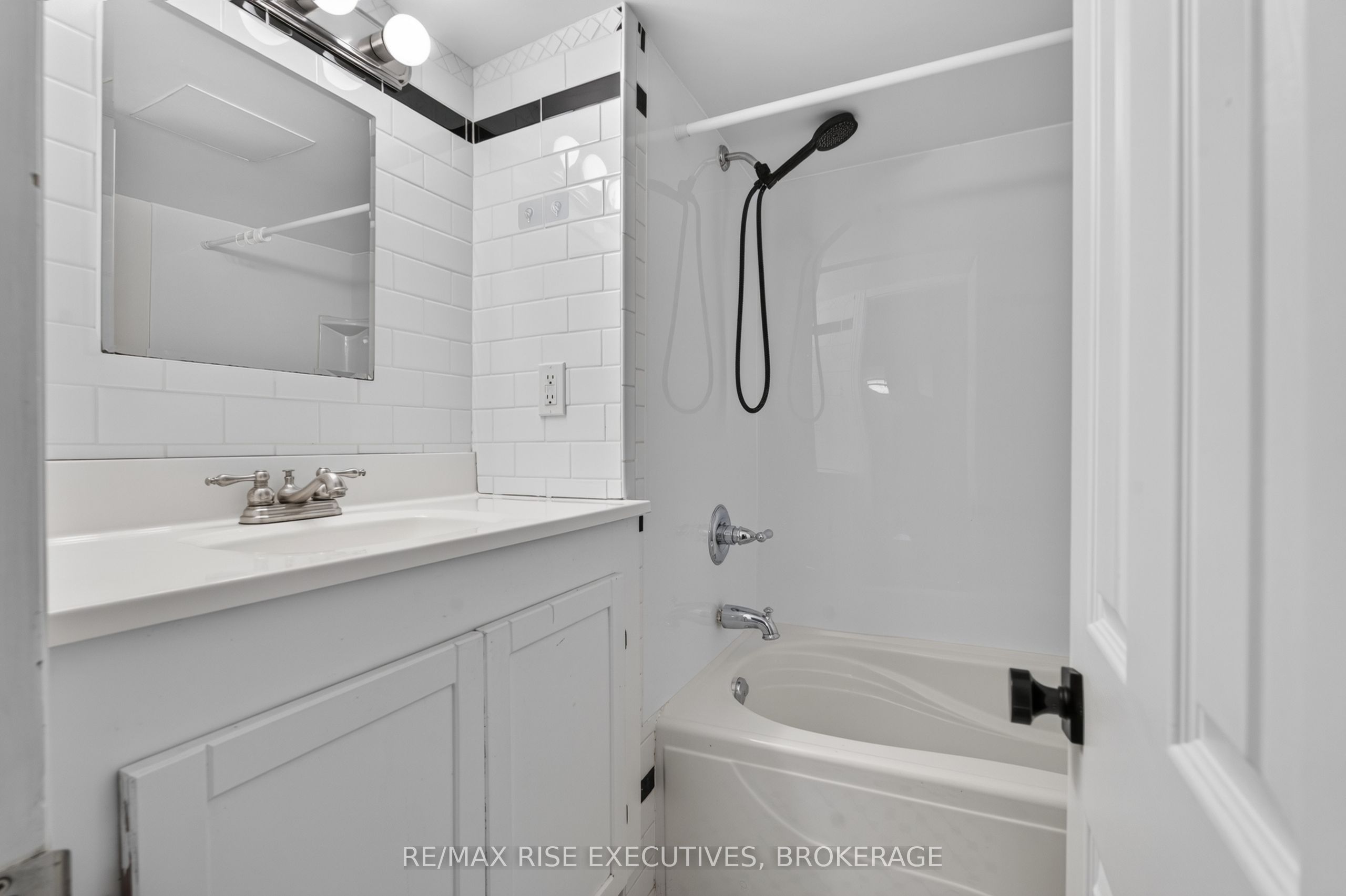 48 Elm Street Property Photo 20