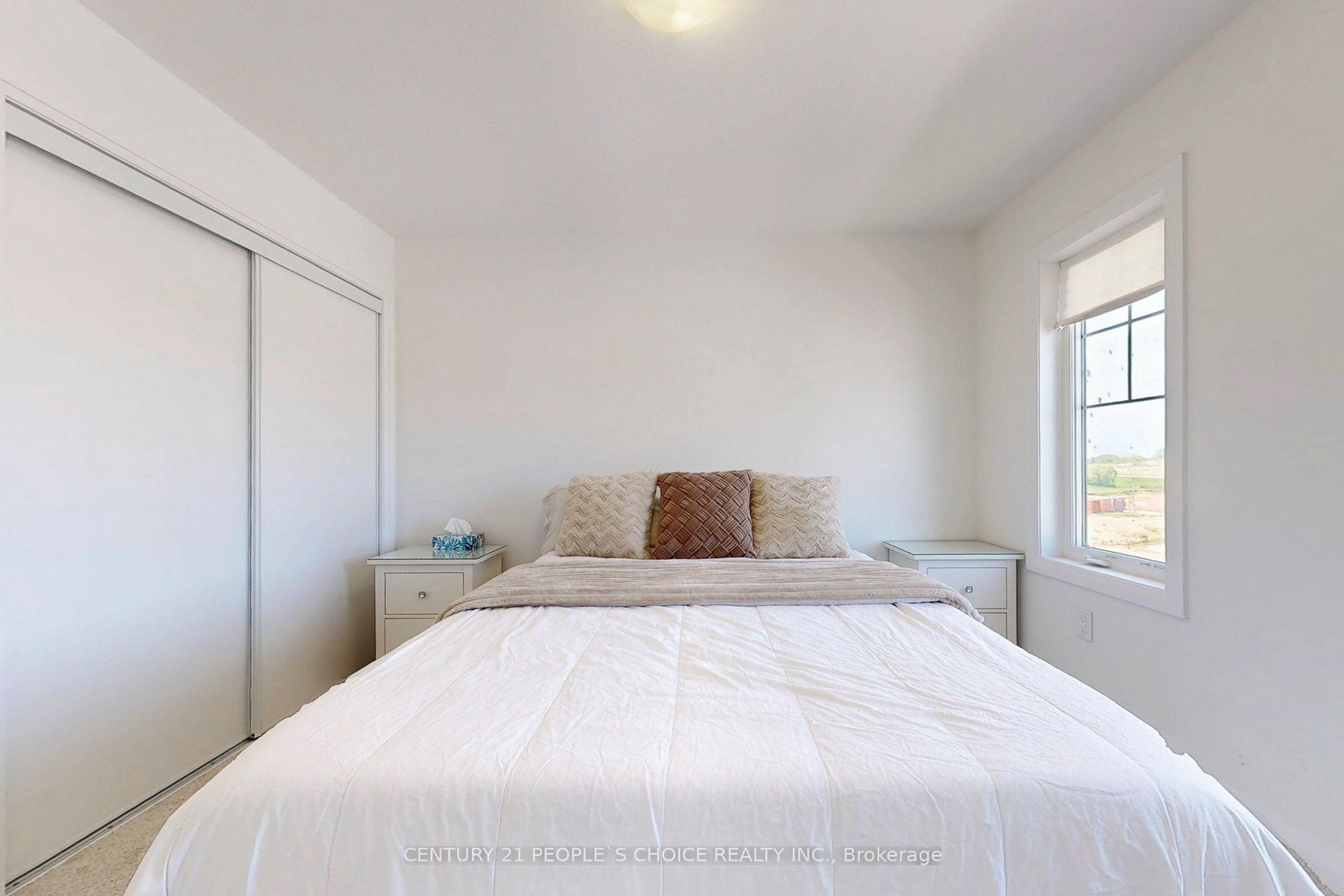 19 Central Market Drive Property Photo 15