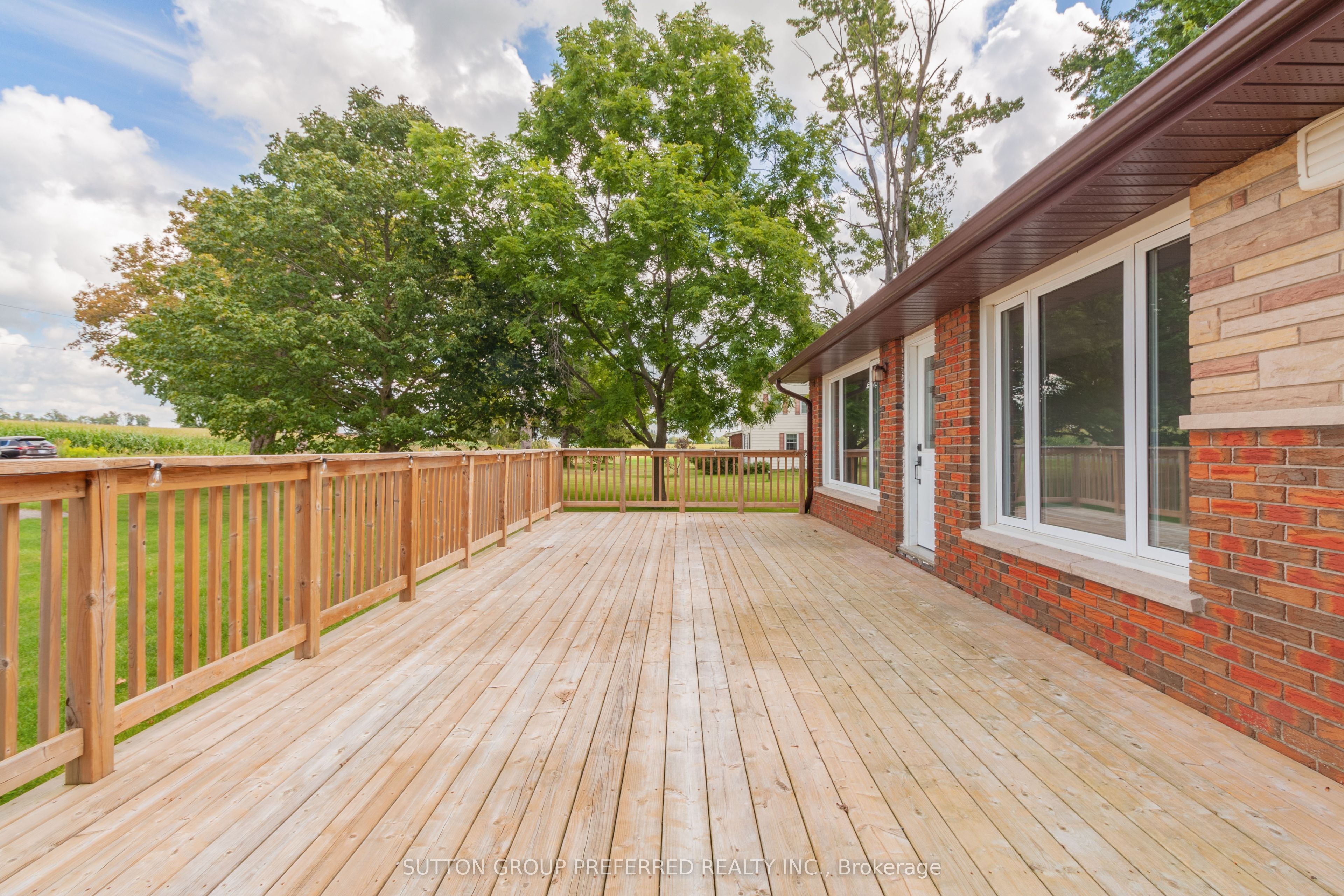 4463 Avon Drive Property Photo 6