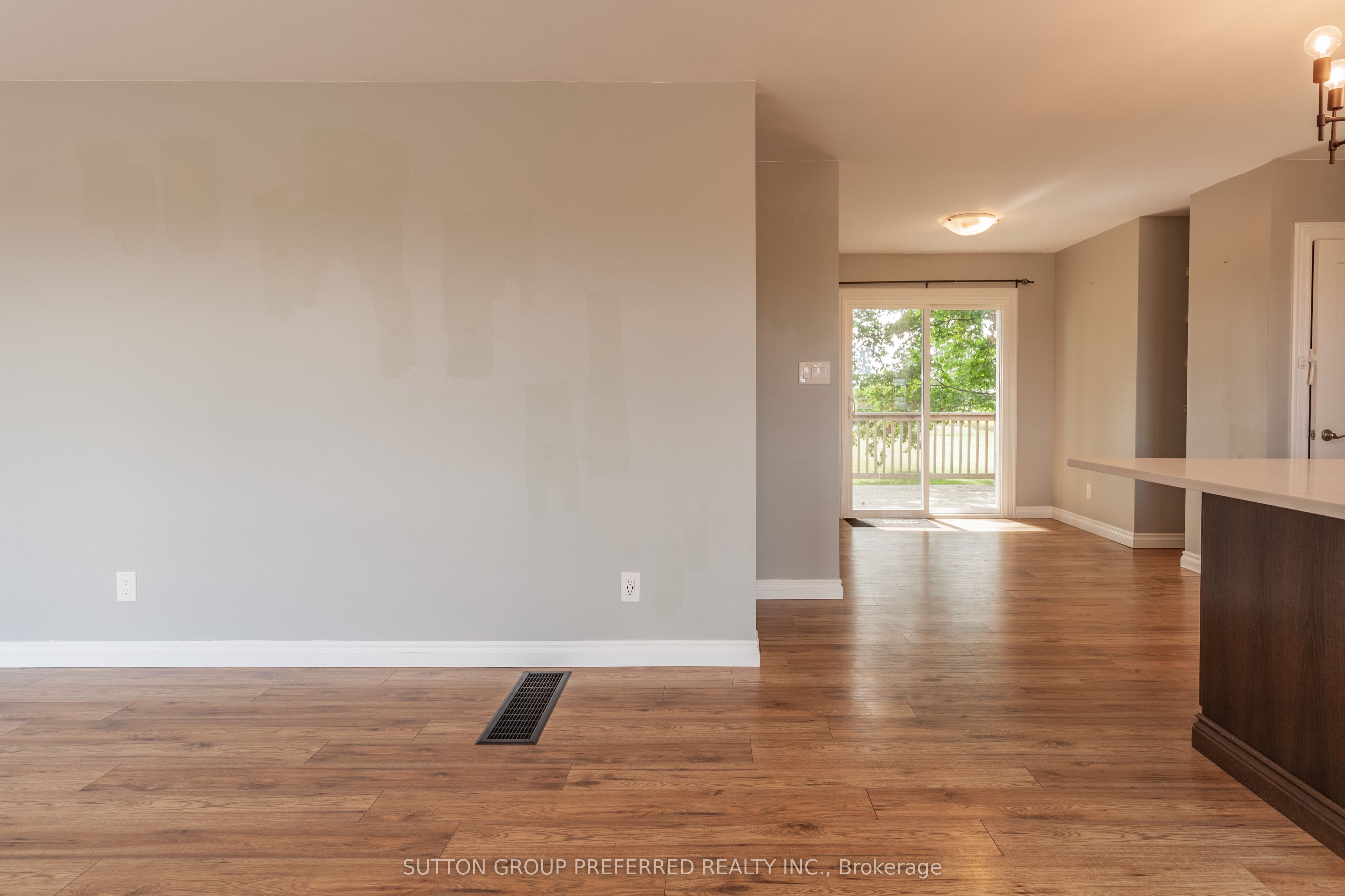 4463 Avon Drive Property Photo 15