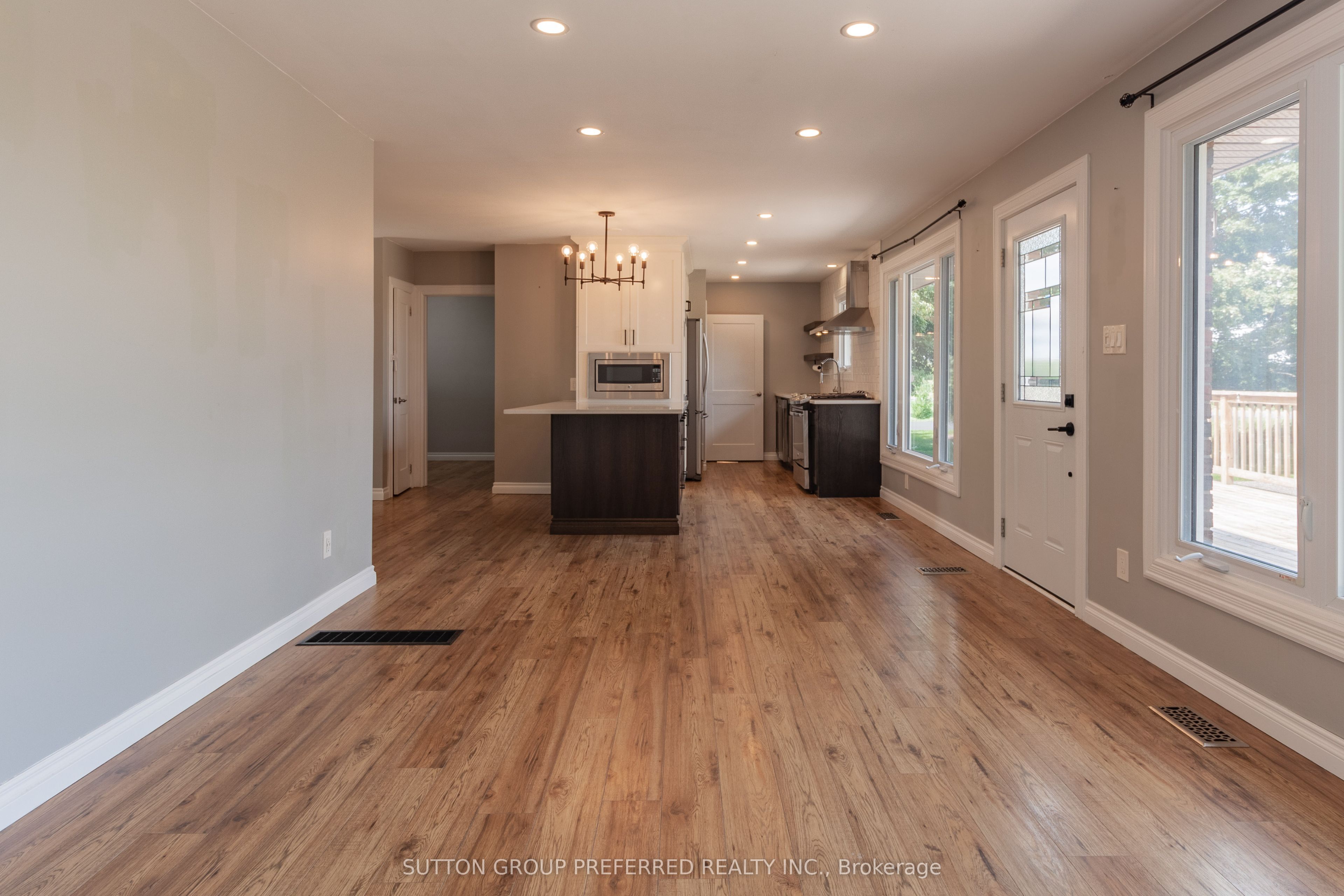 4463 Avon Drive Property Photo 19