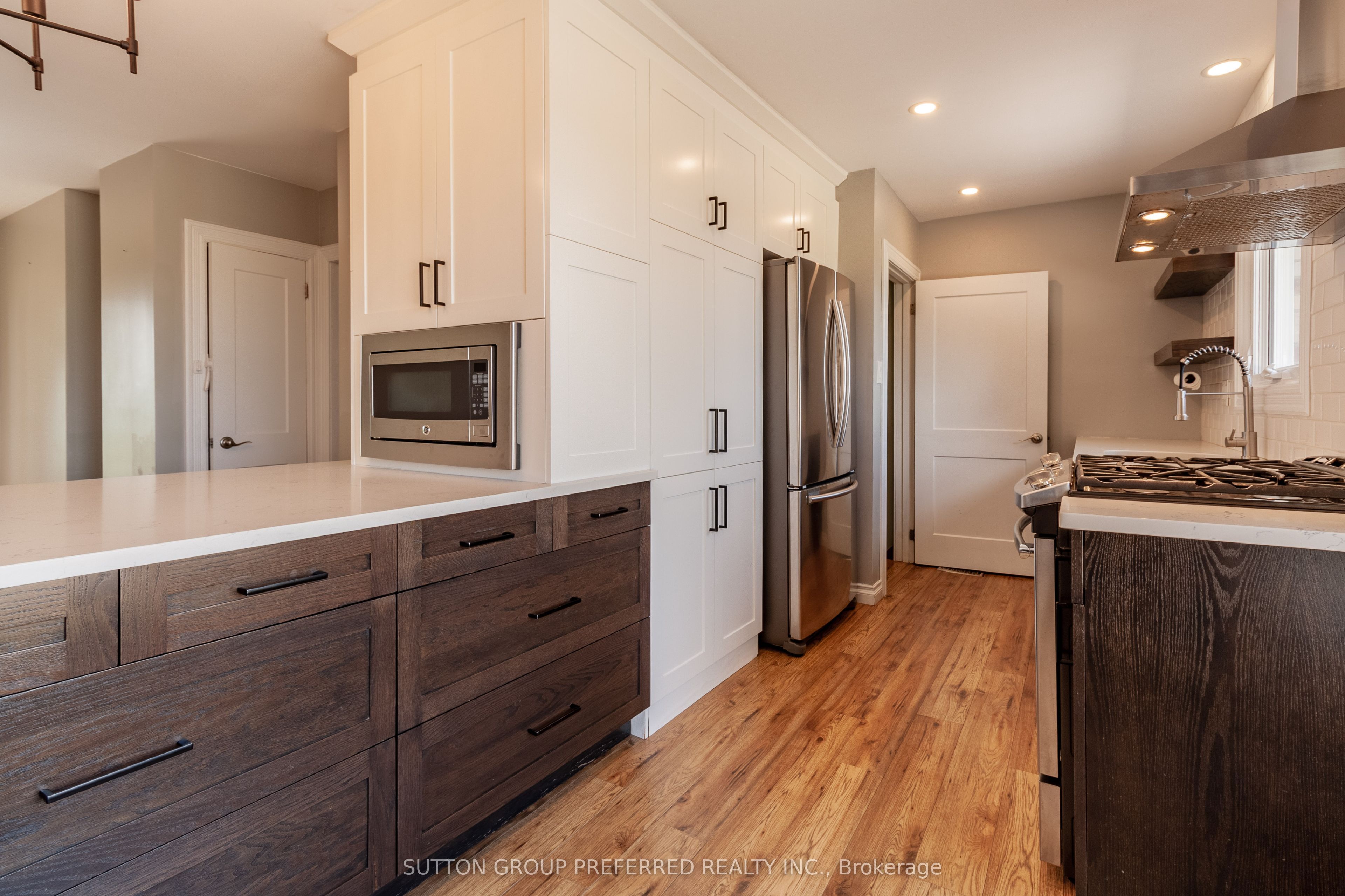 4463 Avon Drive Property Photo 23