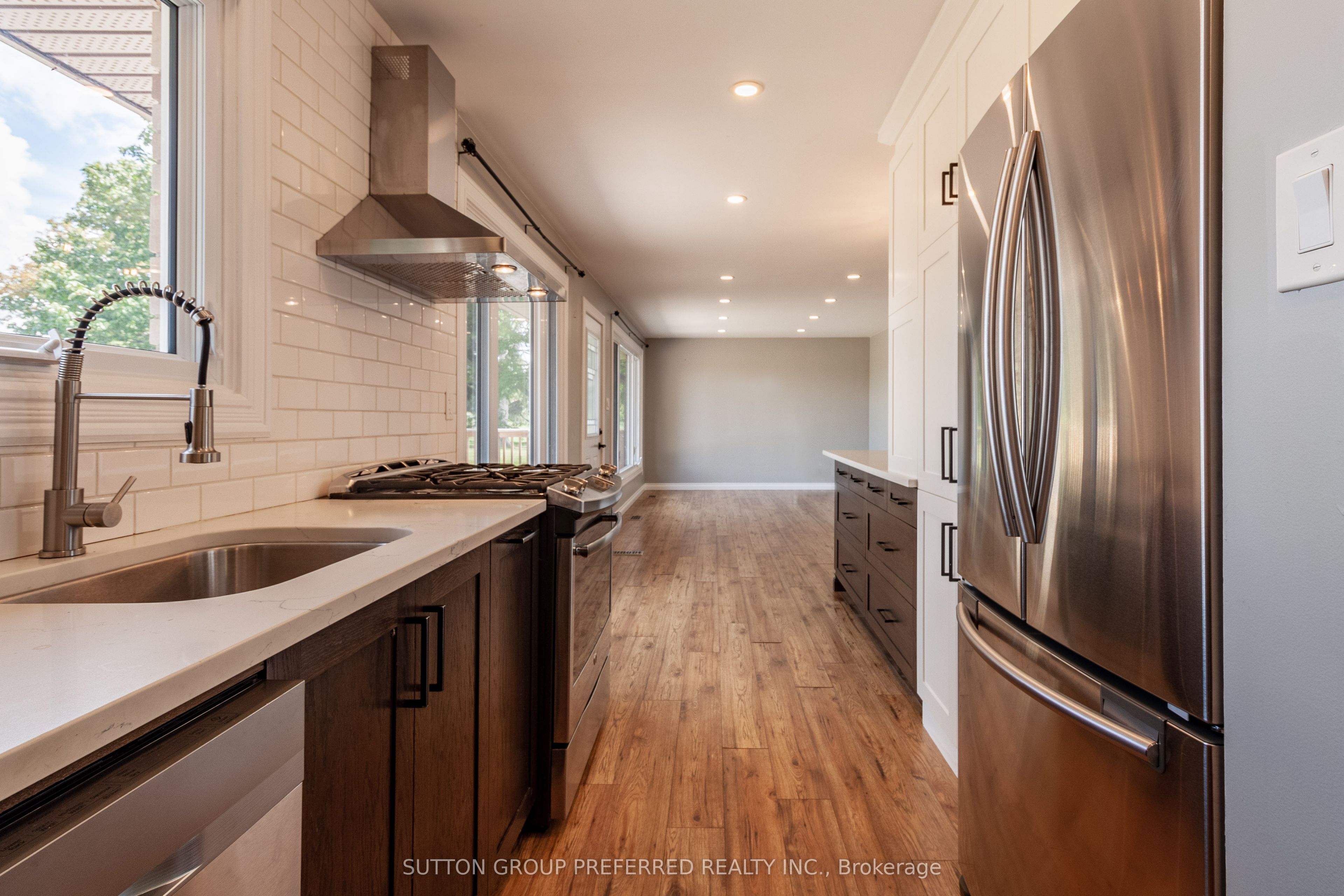 4463 Avon Drive Property Photo 27