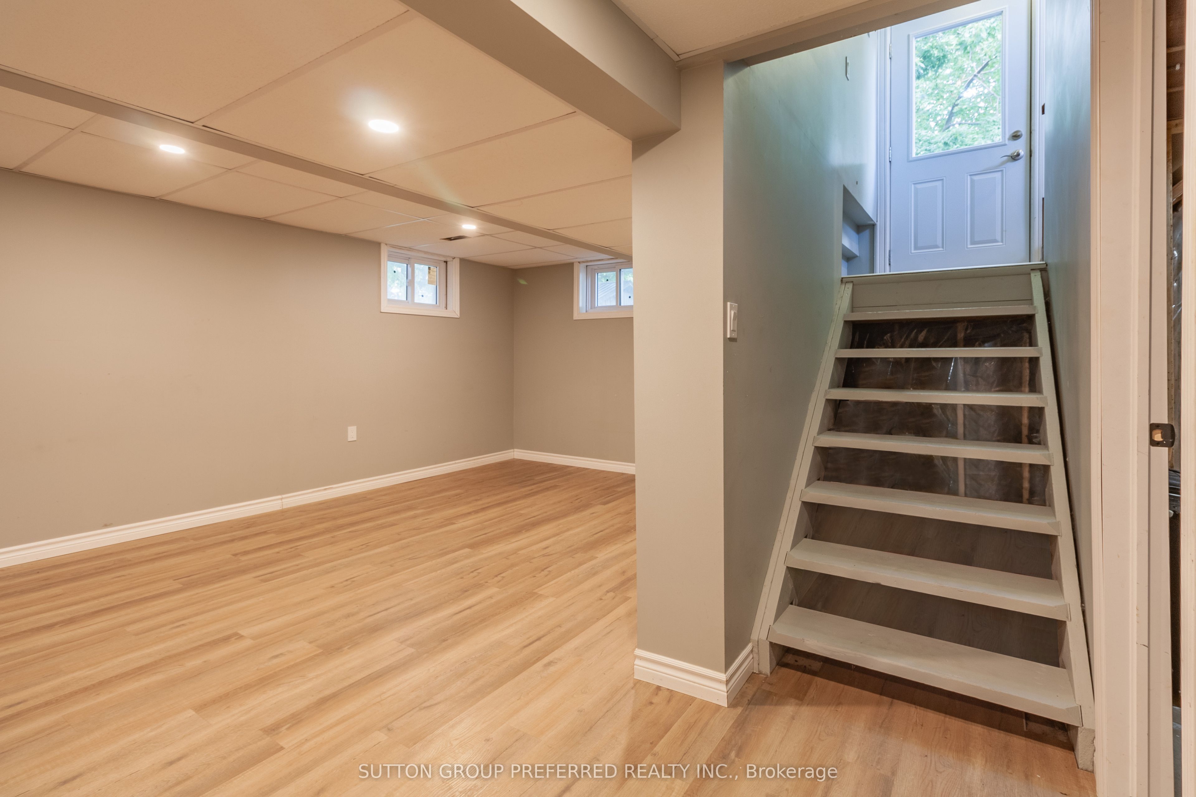 4463 Avon Drive Property Photo 38