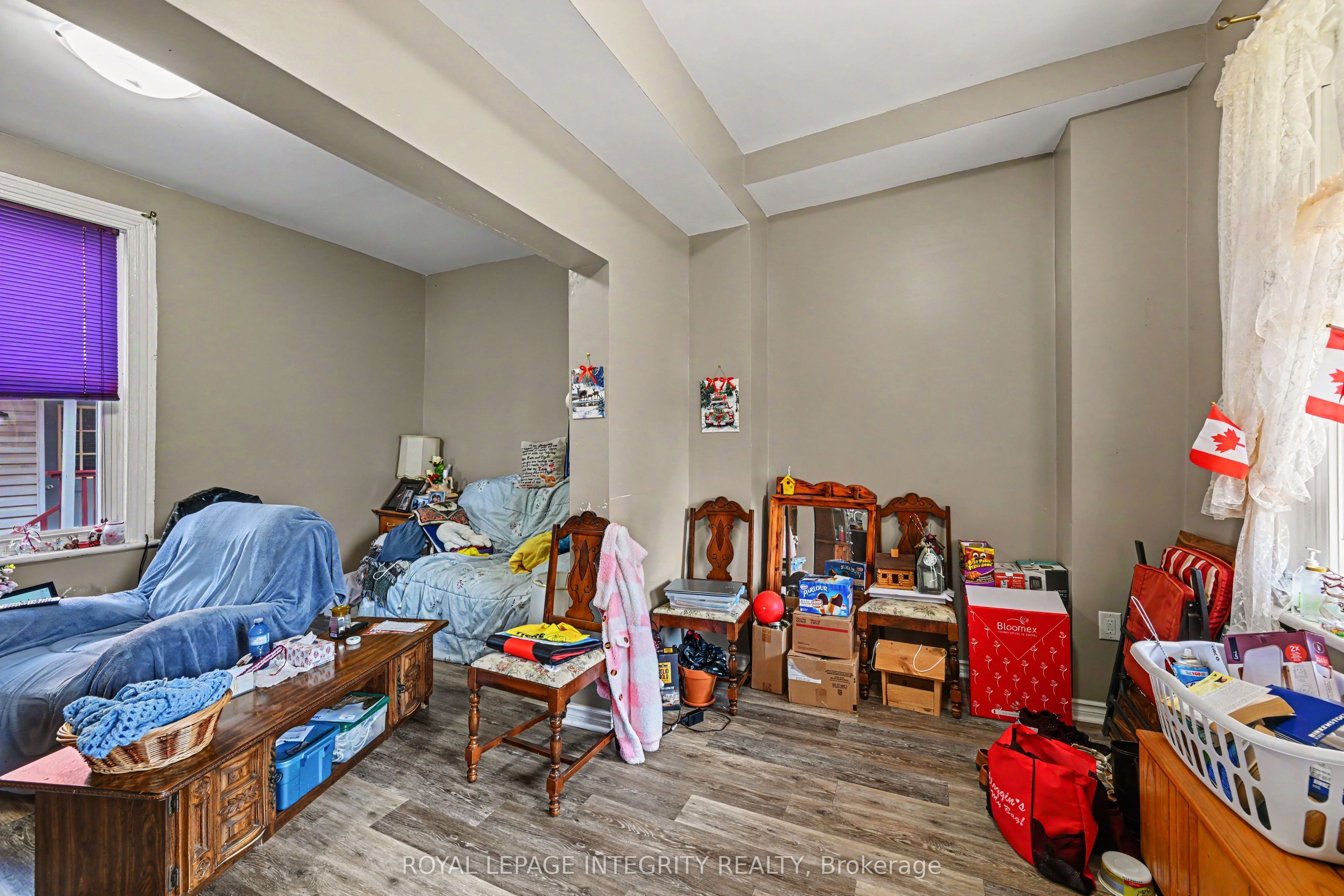 48 Elmsley Street S Property Photo 4