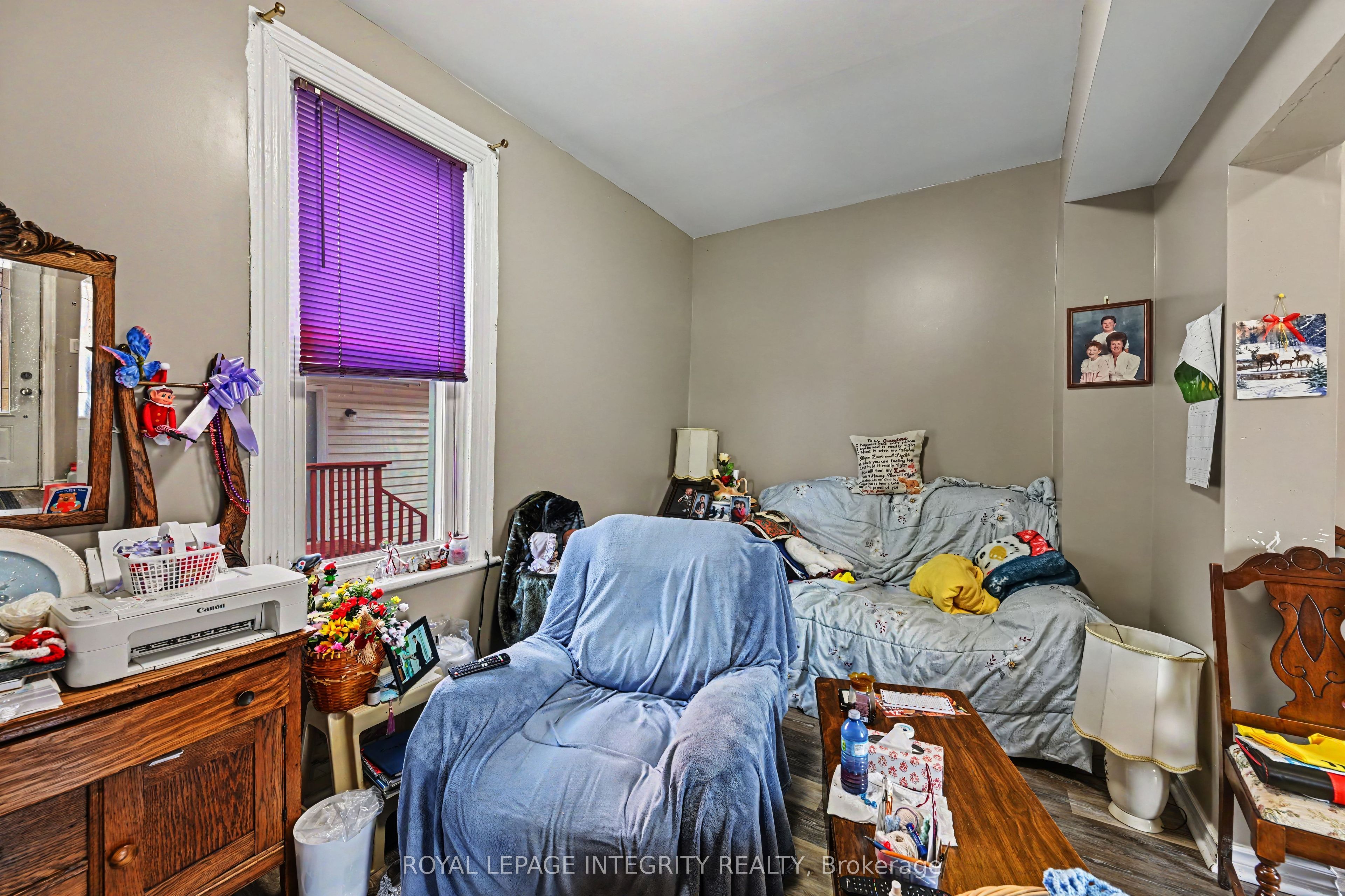 48 Elmsley Street S Property Photo 7
