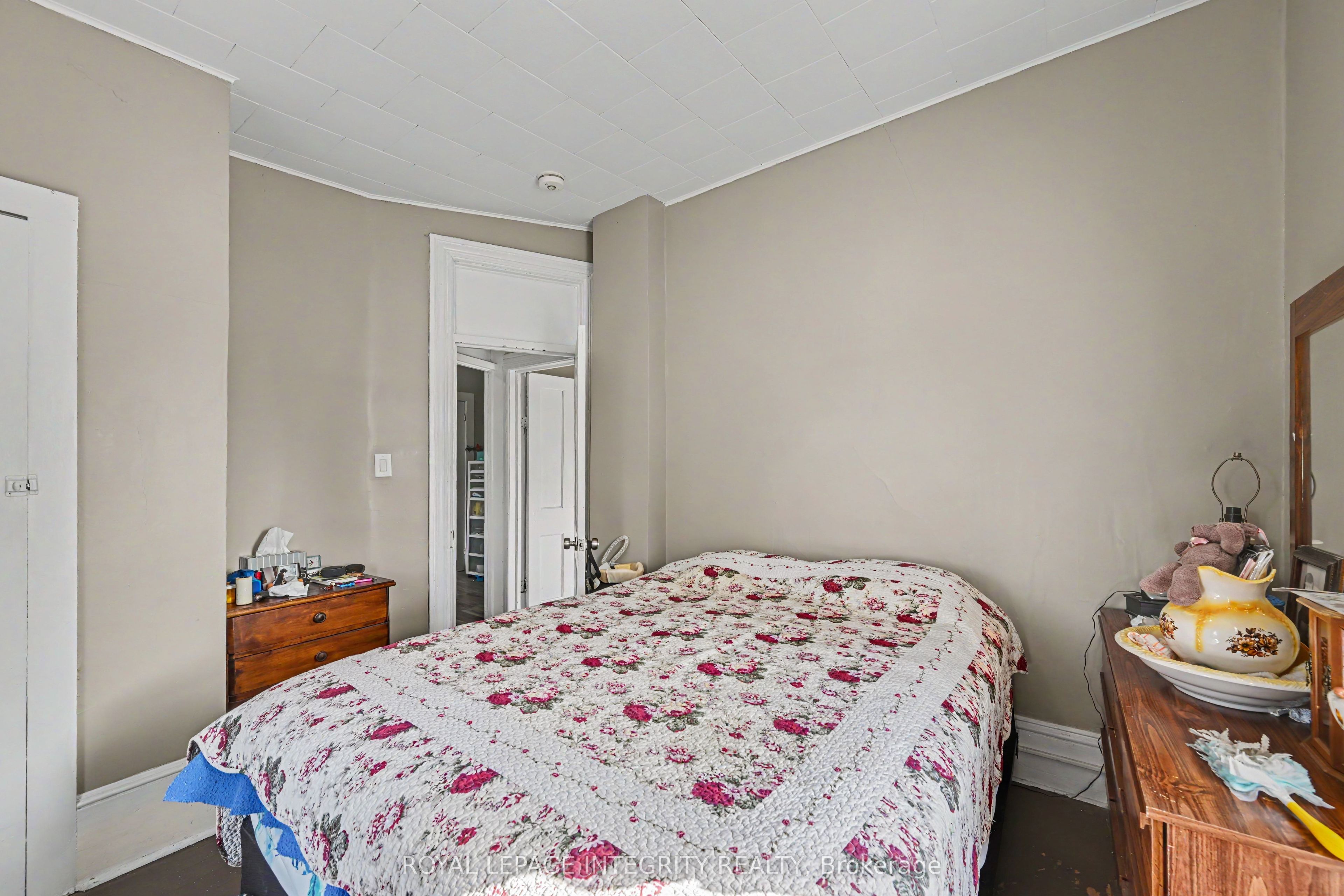 48 Elmsley Street S Property Photo 18
