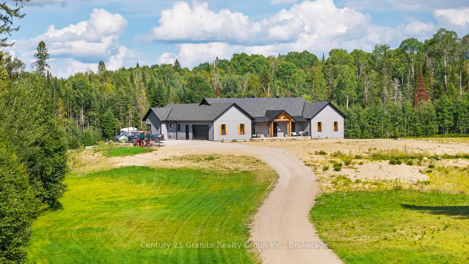 605 Browns Road Property Photo 1