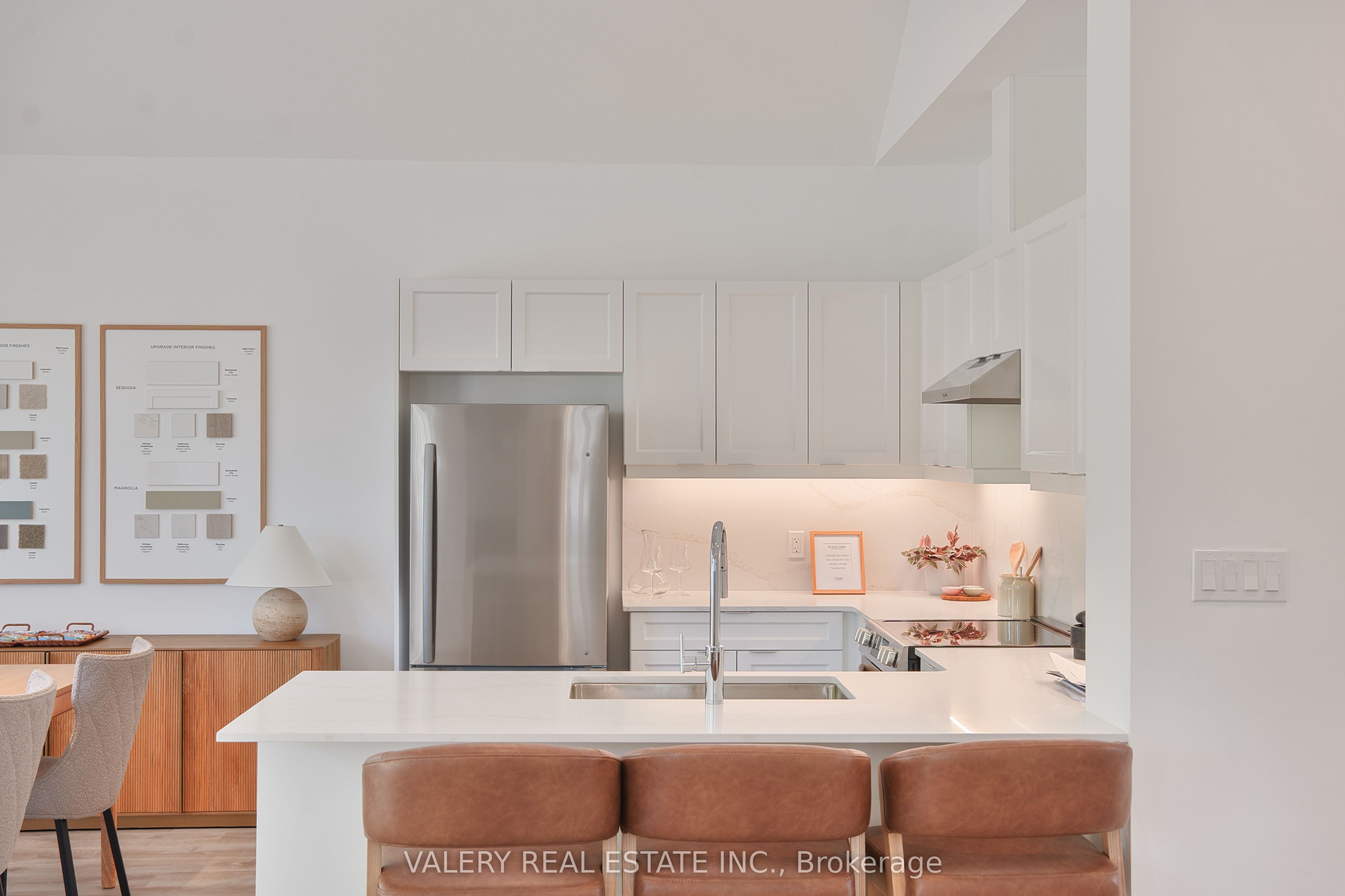 3033 Townline Road Unit M Property Photo 11