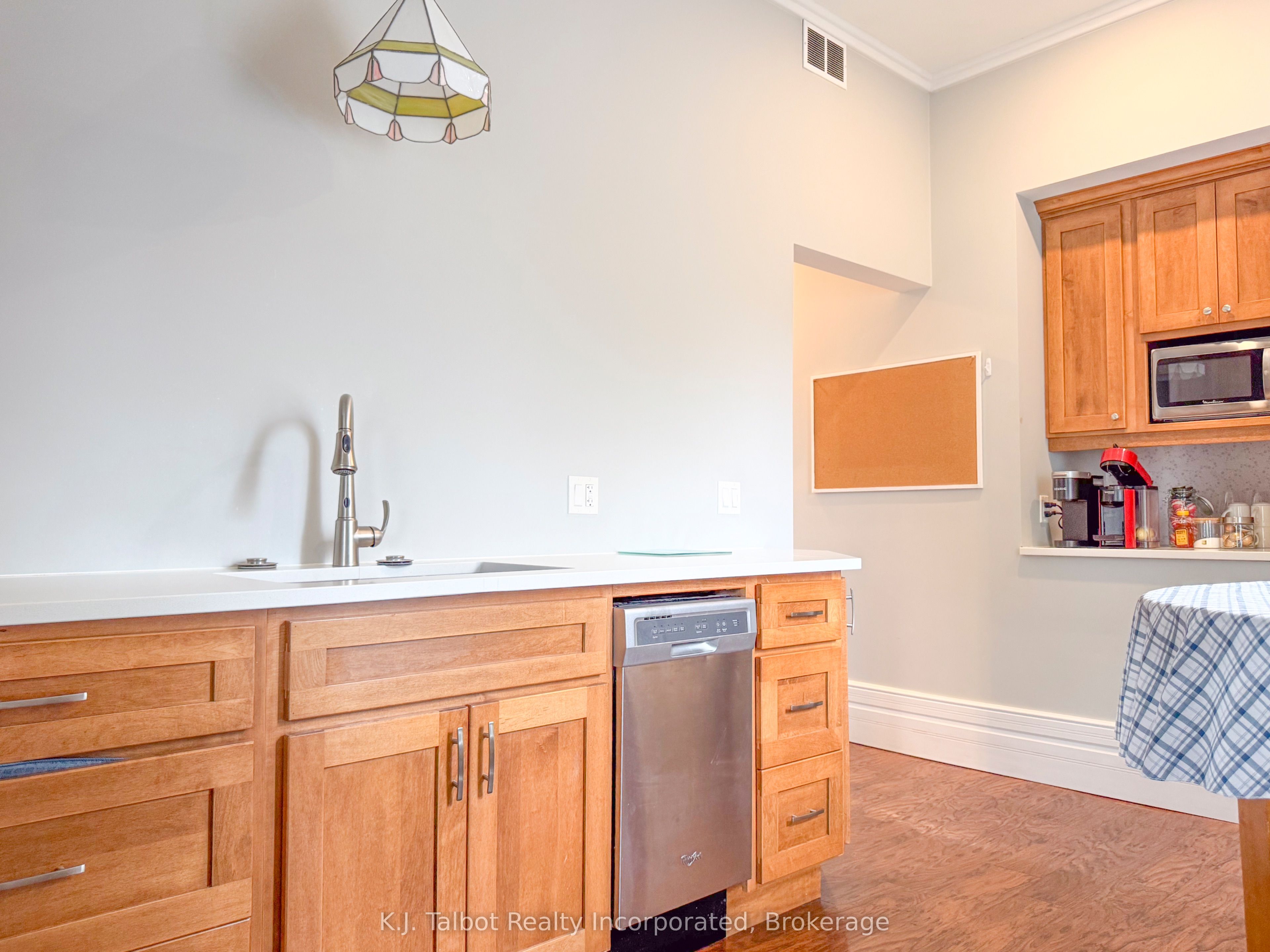 80 Hamilton Street Property Photo 23