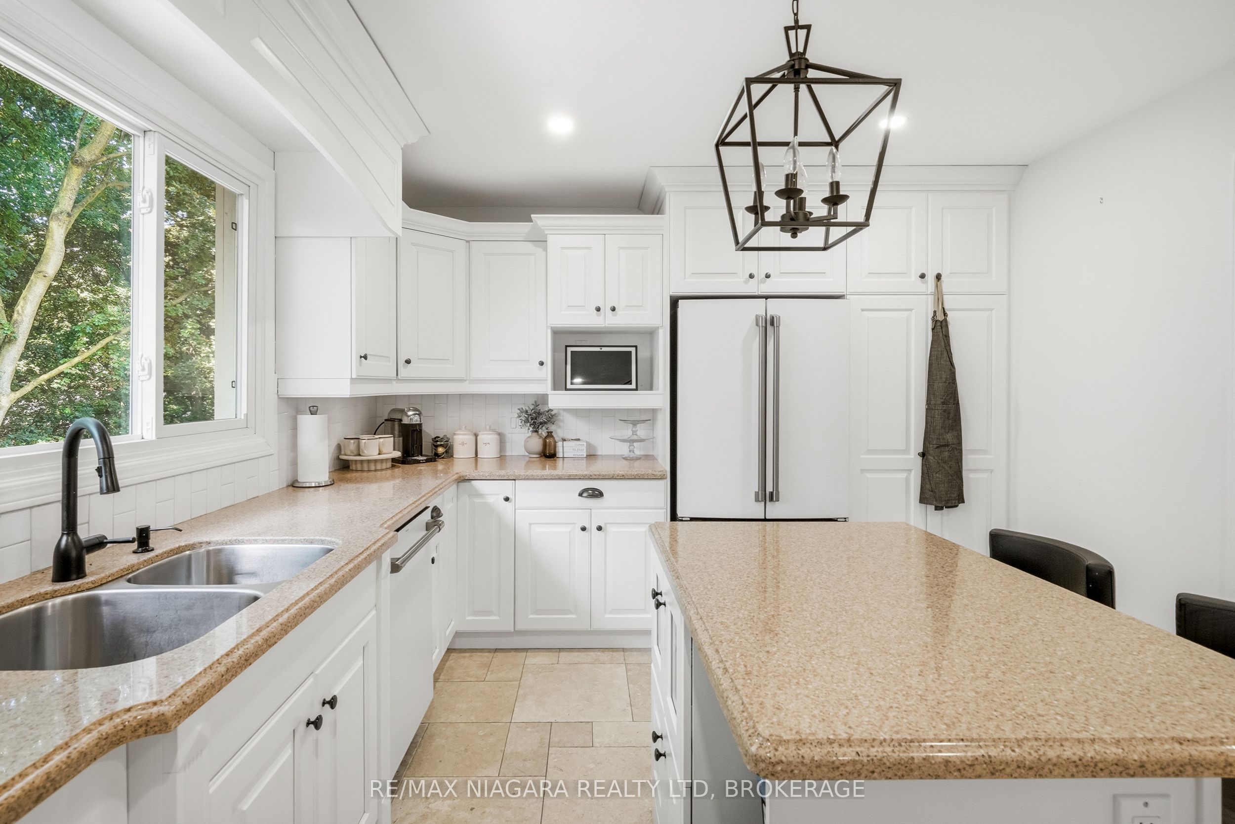 25 Berkhout Terrace Property Photo 20